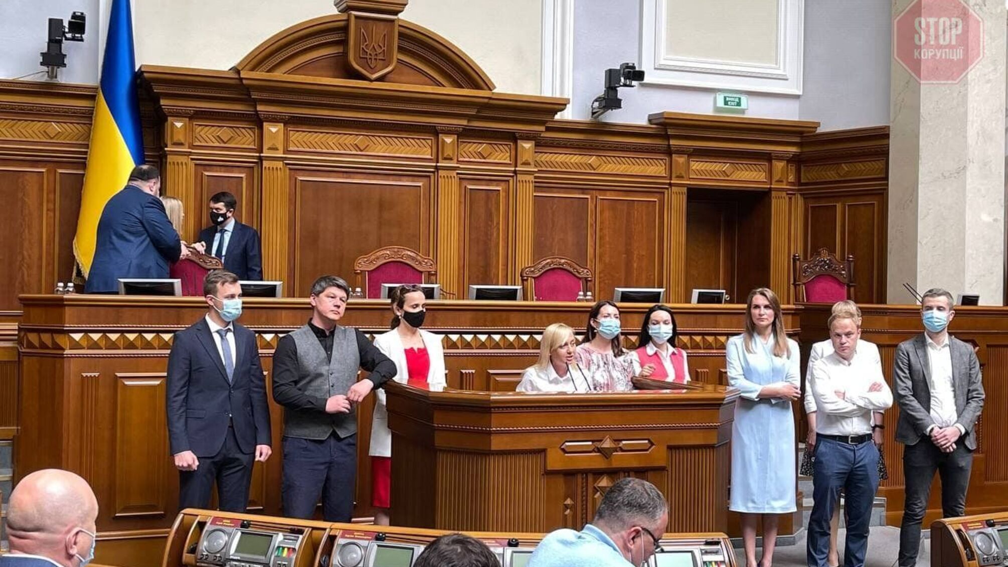 Партия «Голос» раскололась: 10 народных депутатов объявили о создании нового объединения