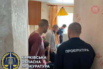У Харкові затримали двох поліцейських, які вимагали 10 тисяч доларів хабаря (фото)