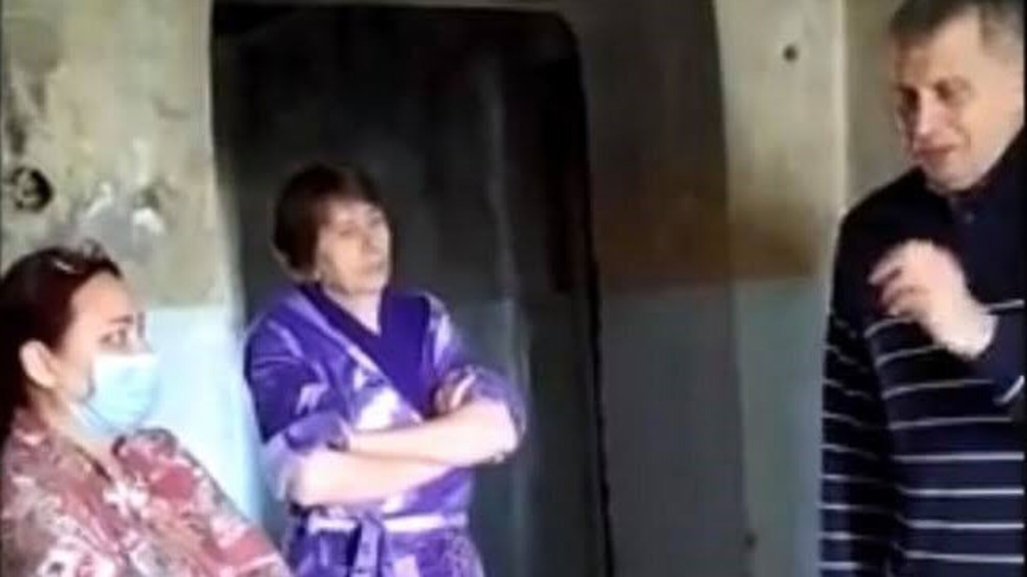 Комунальні борги небіжчиків і життя під зливою: в Ізюмі шокували умовами в гуртожитку