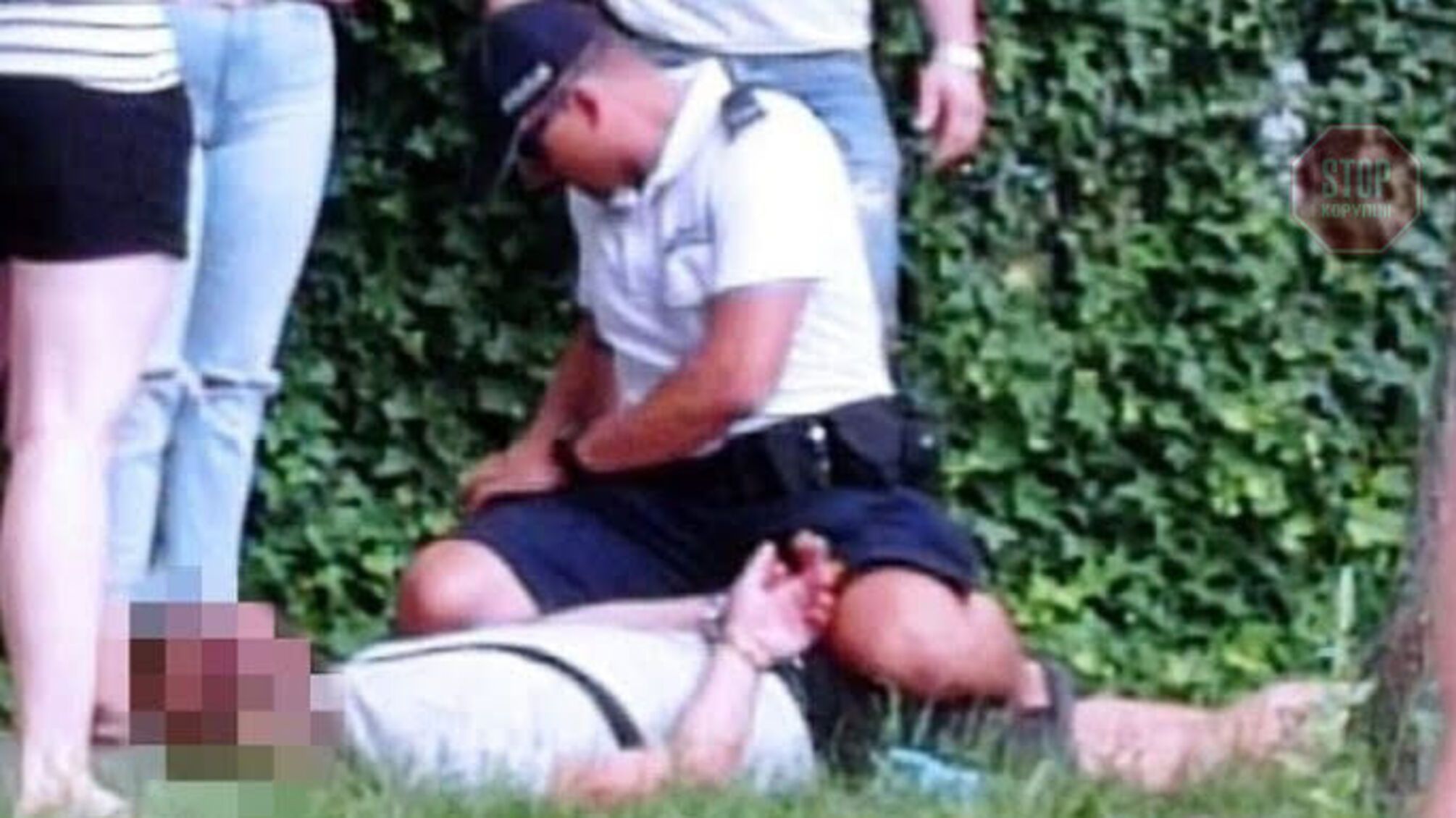 В Польше пьяный мужчина напал на группу людей за украинский язык (фото)