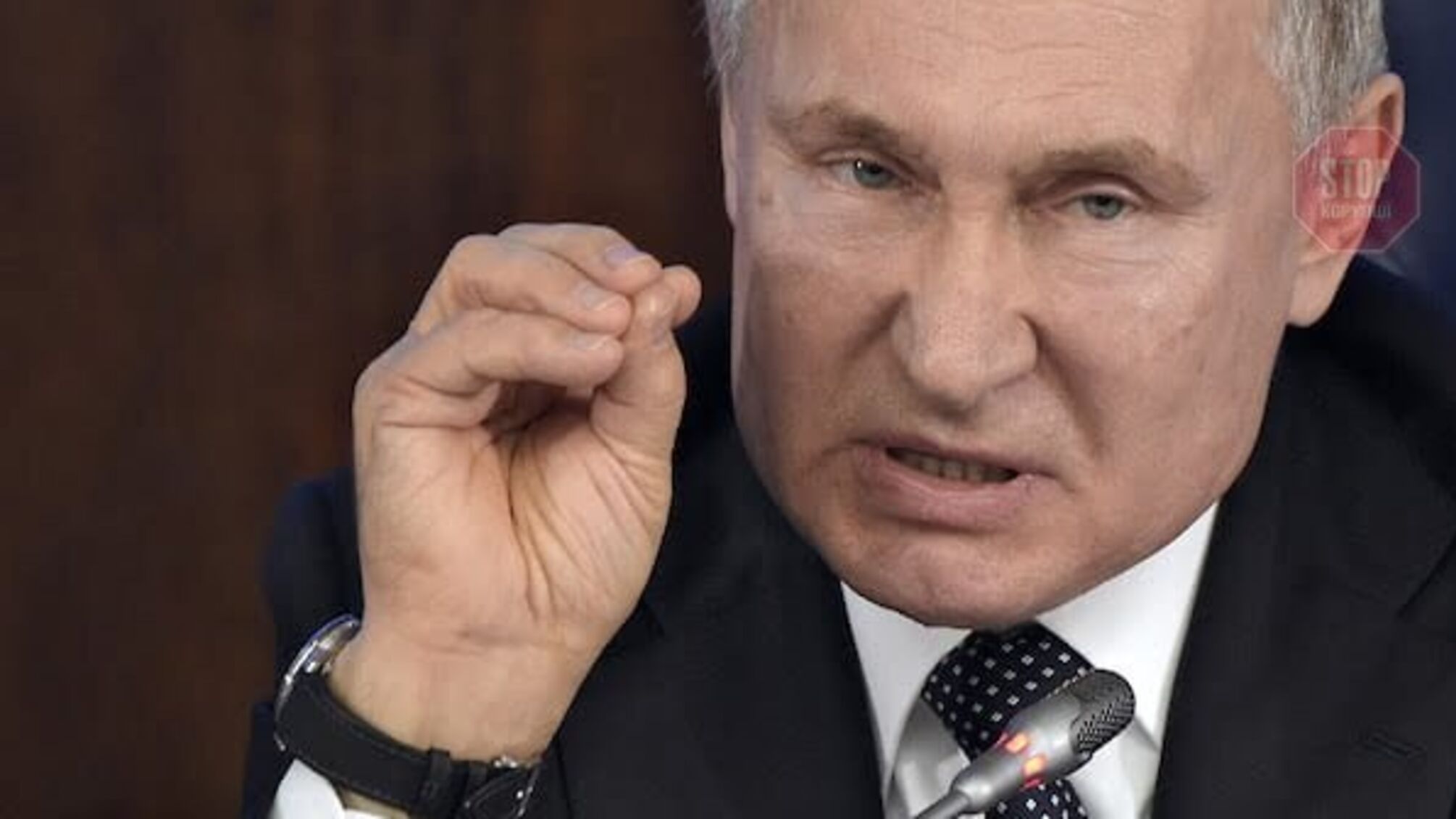 Путін звинуватив Україну у стягуванні військ на Донбас