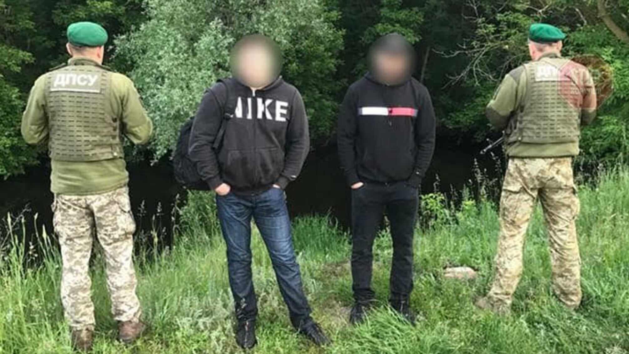 Хотіли відпочити в Одесі: двоє росіян незаконно припливли в Україну