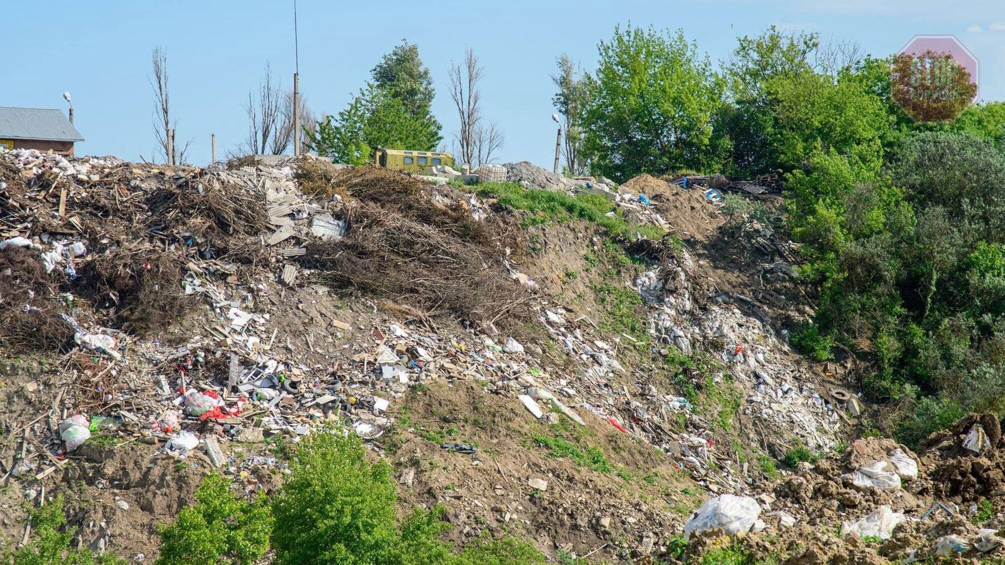 Активісти б’ють на сполох: Тернопіль перетворюють на смітник