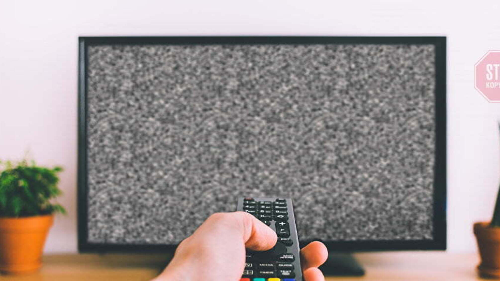 Президент продлил санкции против росЗМИ и их представителей