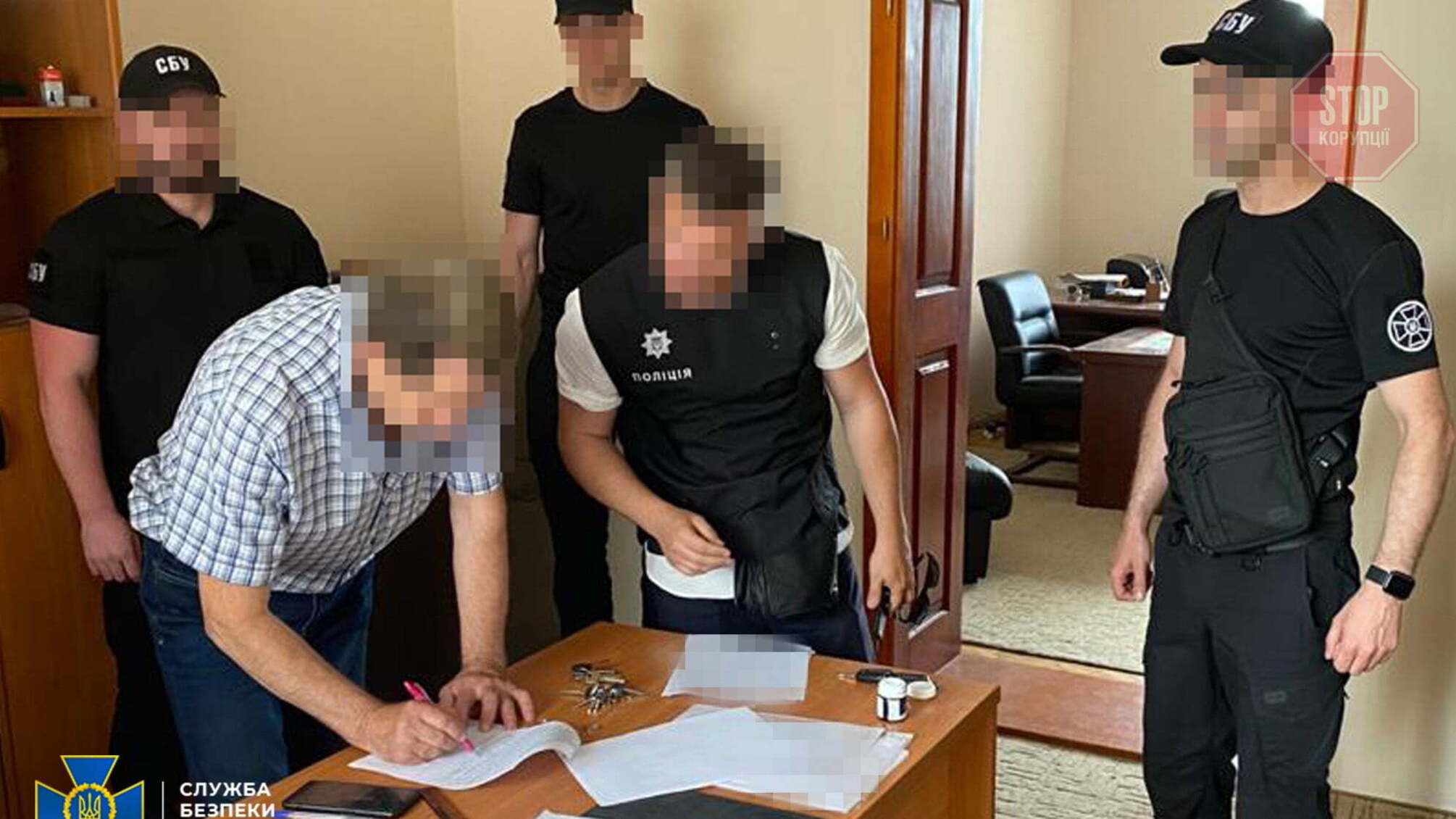 На Закарпатье поймали подрядчика, который похитил 1,5 млн гривен из денег на строительство COVID-отделение (фото)