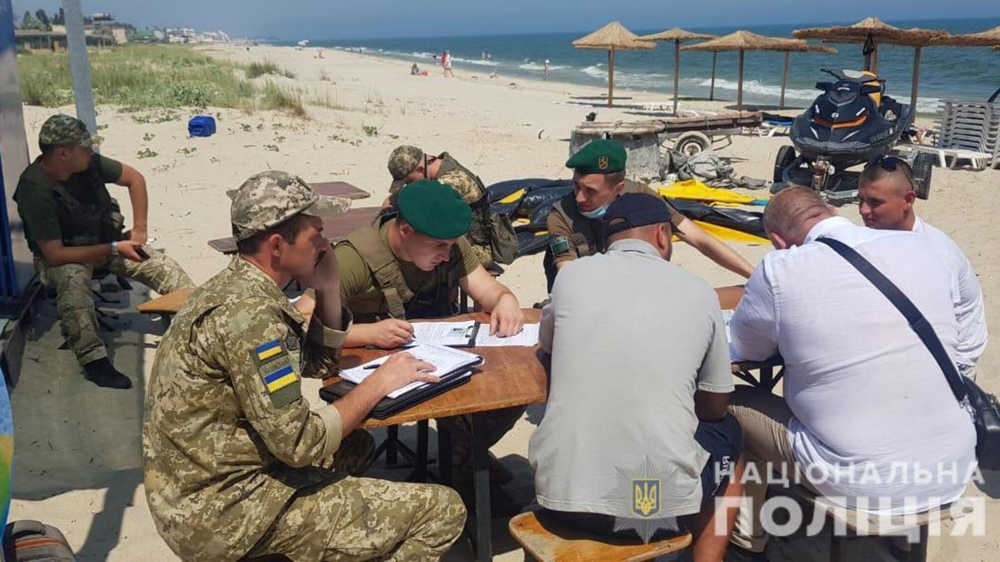 Правоохоронці відпрацьовують курортні місця Одещини, щоб літній відпочинок громадян був безпечним
