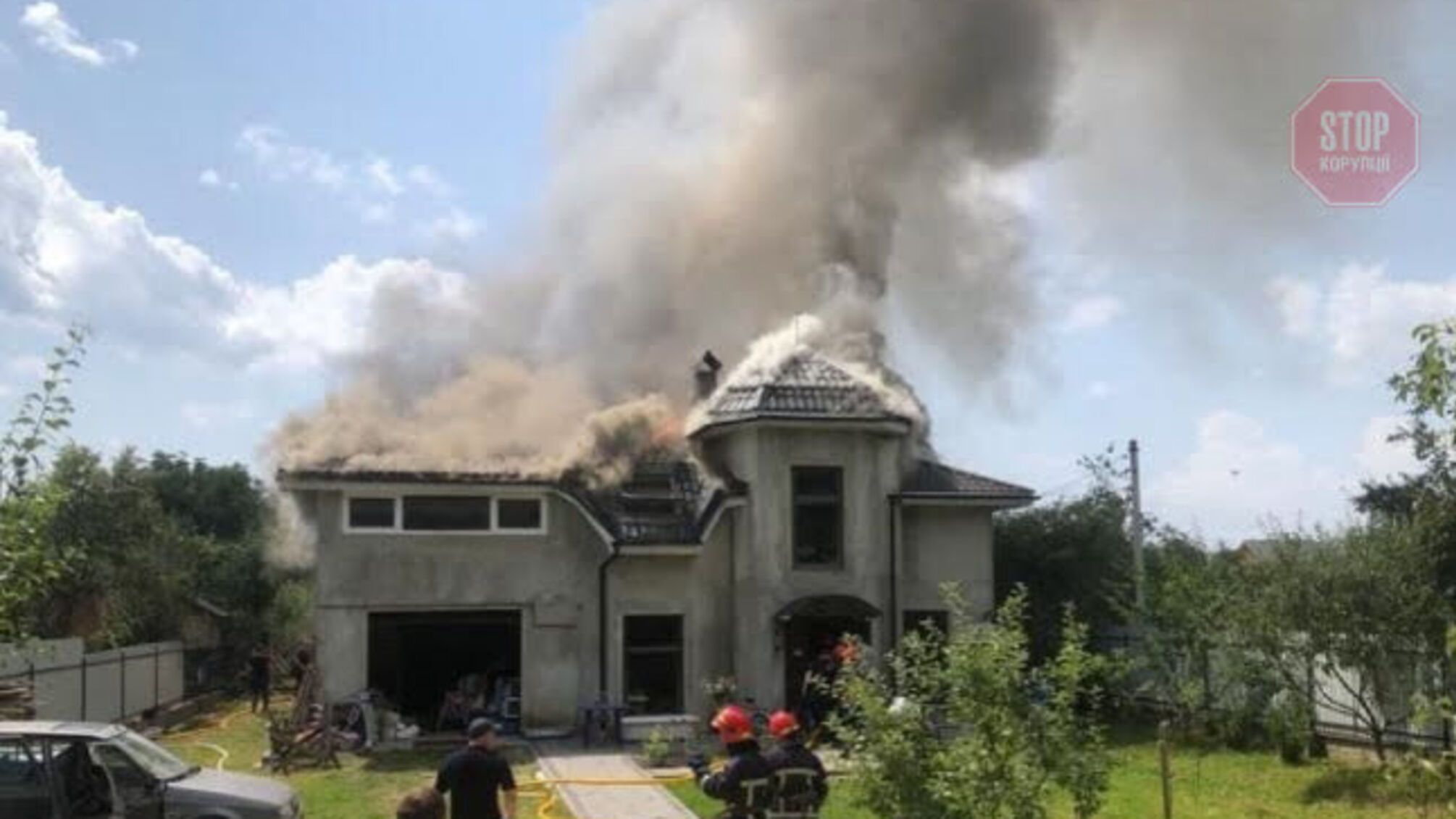 У Івано-Франківській області впав літак, загинули 4 людини (фото)