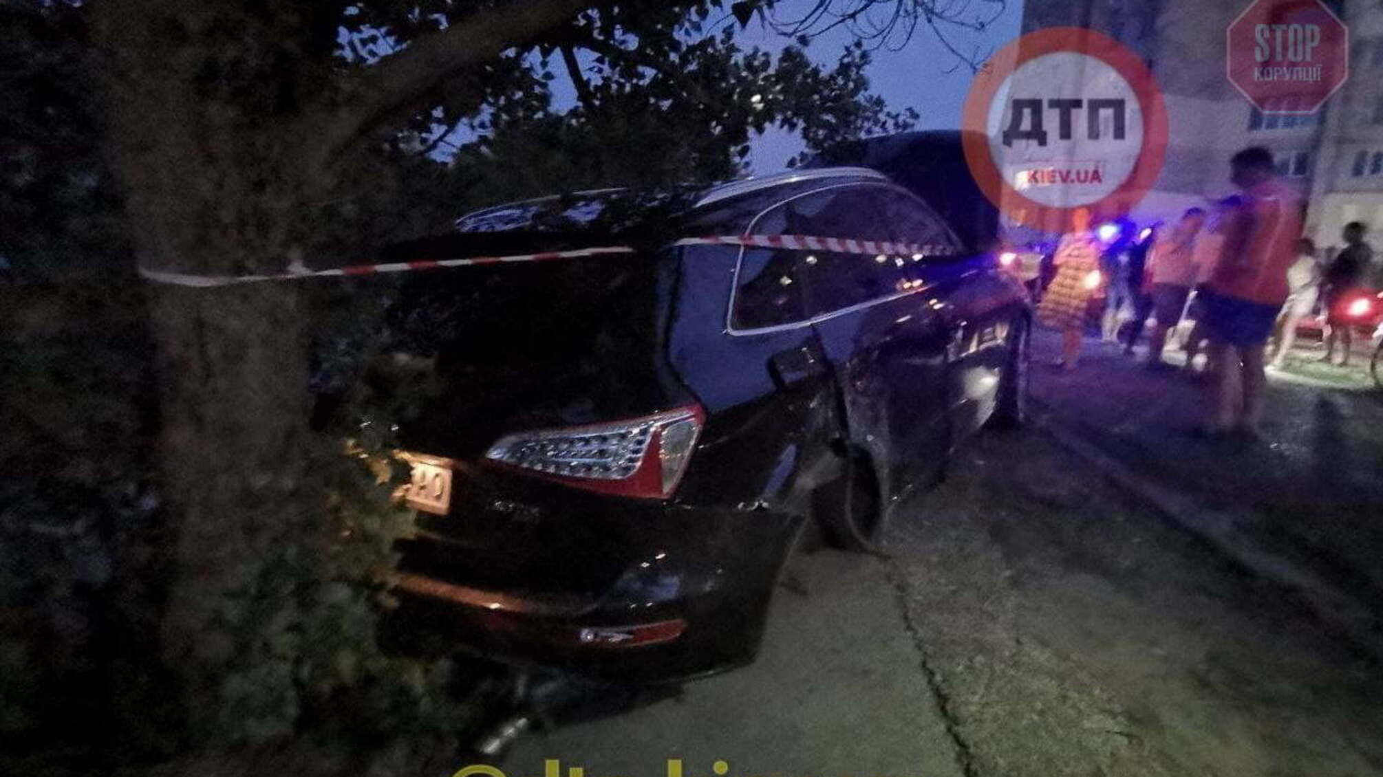 У Києві п’яна суддя за кермом влаштувала ДТП (фото, відео)