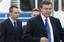 НАБУ та САП хочуть заарештувати президента-втікача Януковича і його сина