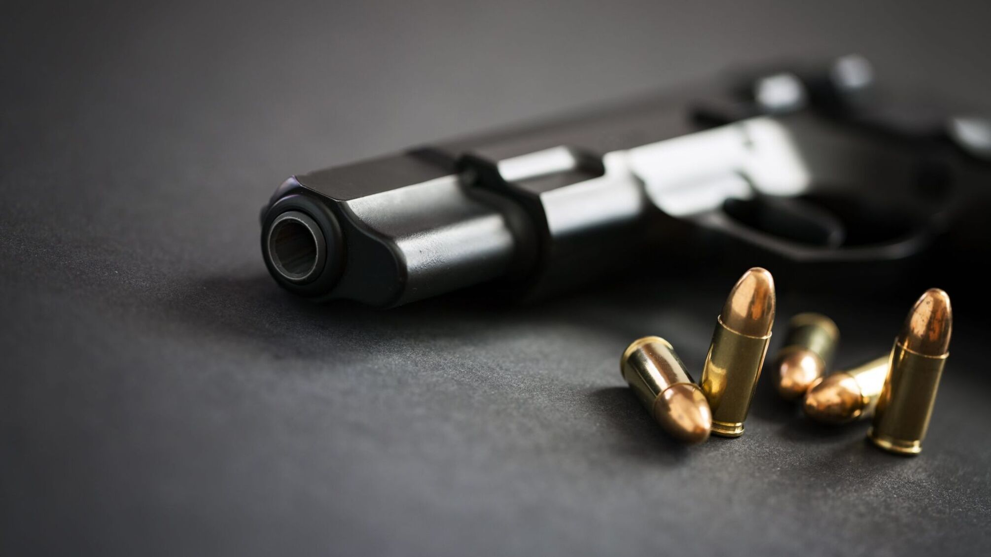В Одесі лейтенант поліції вистрелив собі в живіт під час стрільб