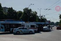 У Києві водій тролейбусу помер під час роботи (фото)