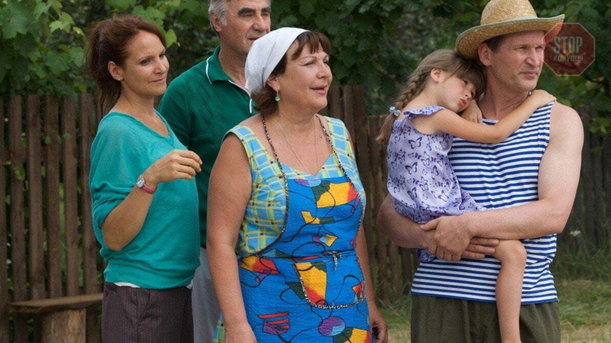 '1+1 медіа' відмовилася дублювати українською серіал 'Свати'