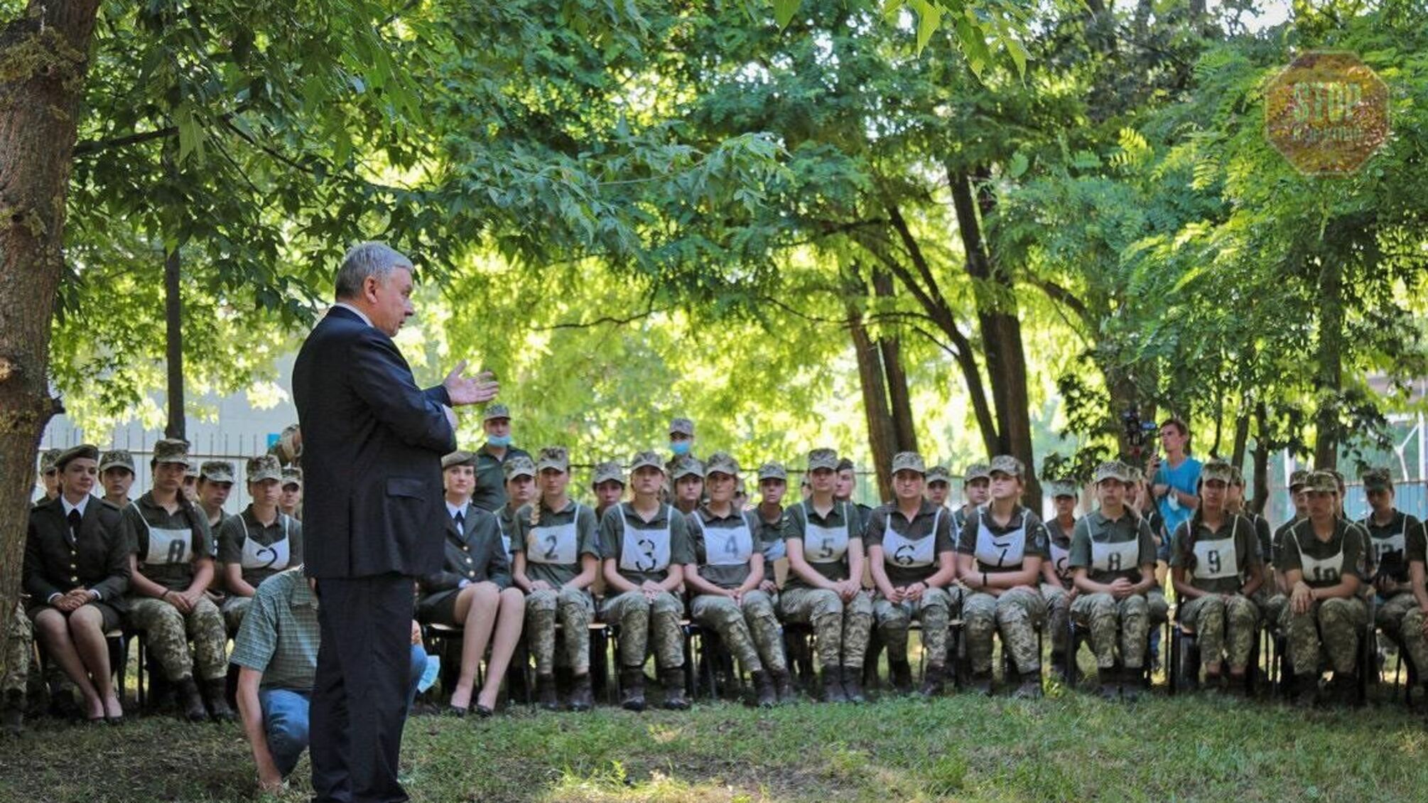 Разработают новую модель: Таран об обуви для женщин-военных на парад ко Дню независимости