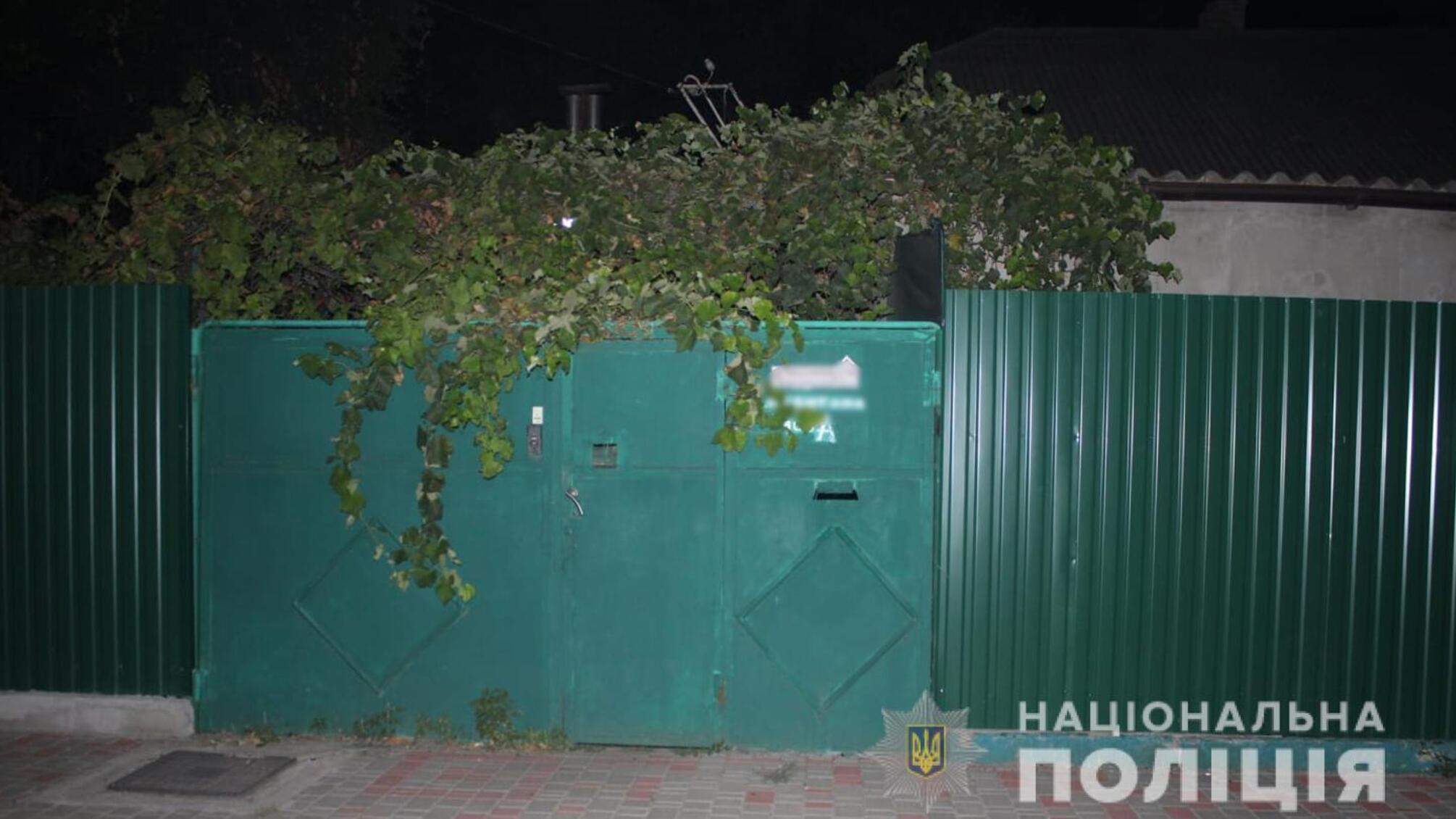 Поліцейські оперативно затримали двох чоловіків, які обікрали помешкання одеситів