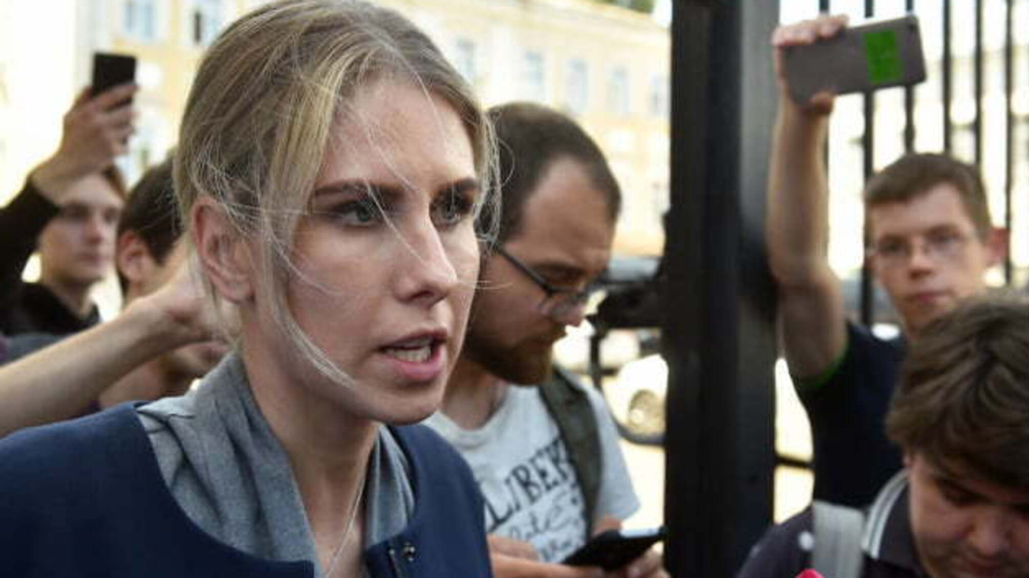 Соратниці Навального дали 1,5 року обмеження волі у «санітарній справі»