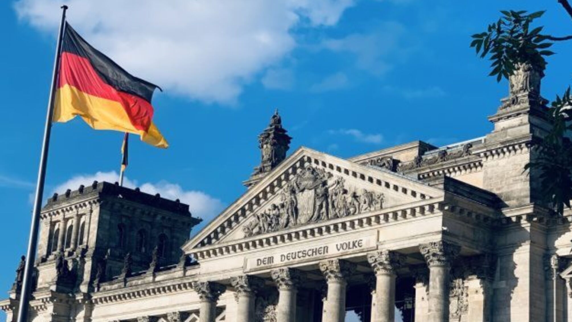 Соціал-демократи Німеччини вперше за 15 років випередили ХДС/ХСС