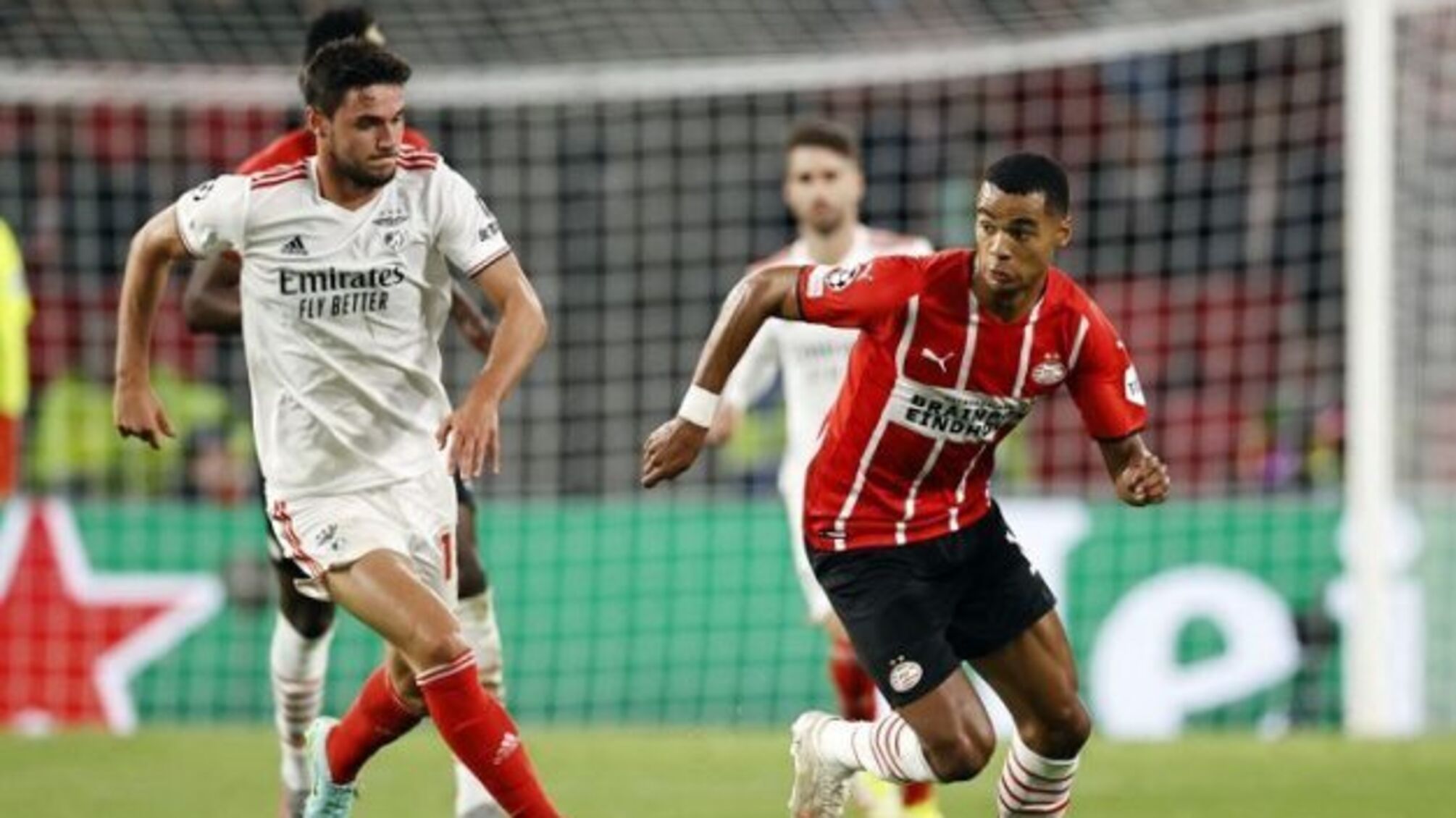 Яремчук допоміг «Бенфіці» пройти ПСВ у відборі ЛЧ