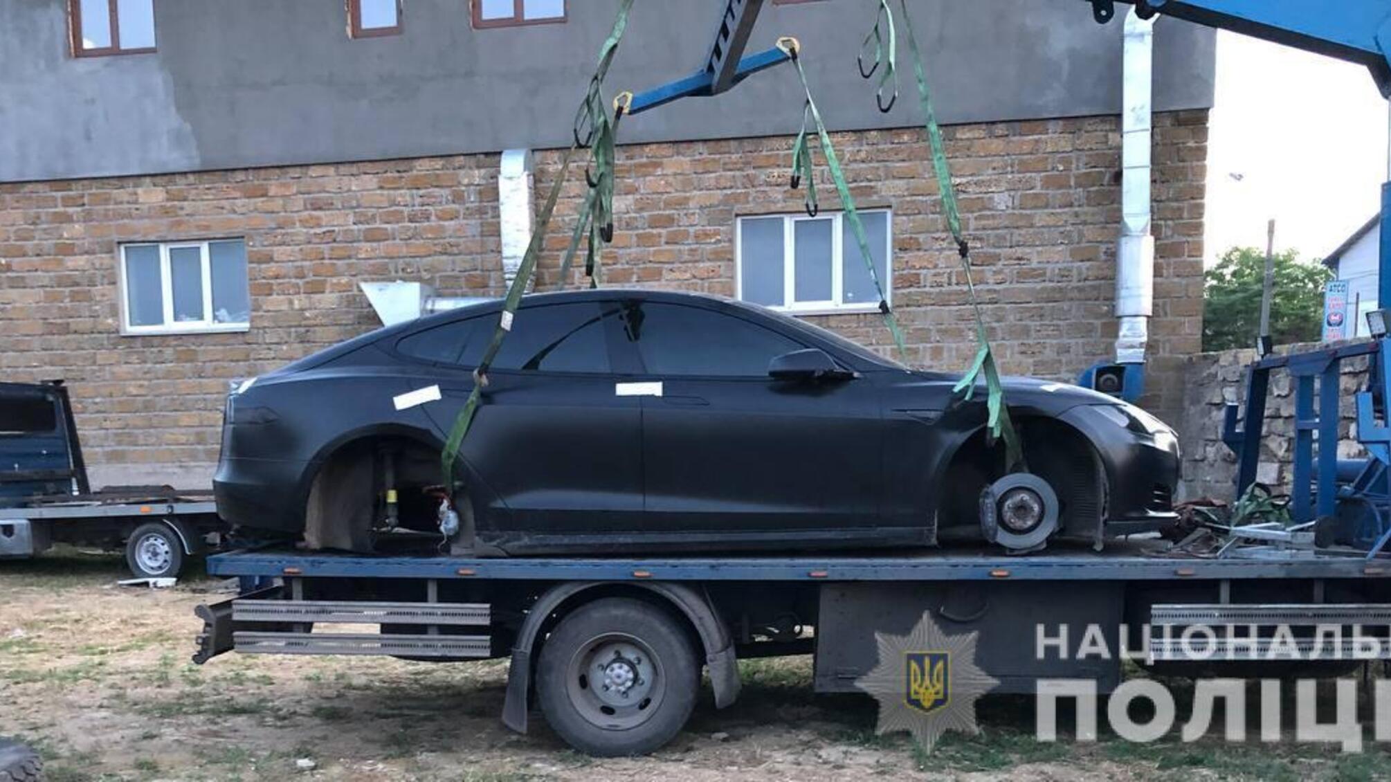 Поліцейські оголосили одеситу підозру у заволодінні транспортним засобом знайомого