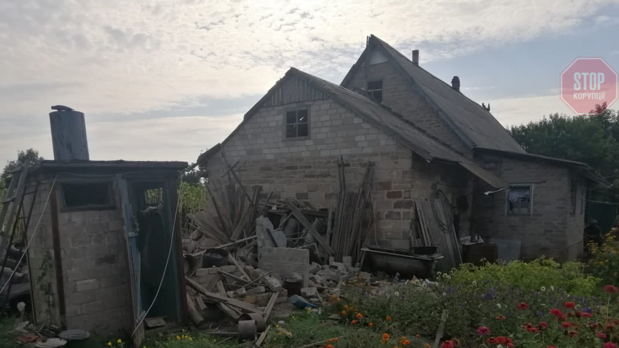 Оккупанты на Донбассе убили мирного жителя и ранили военного