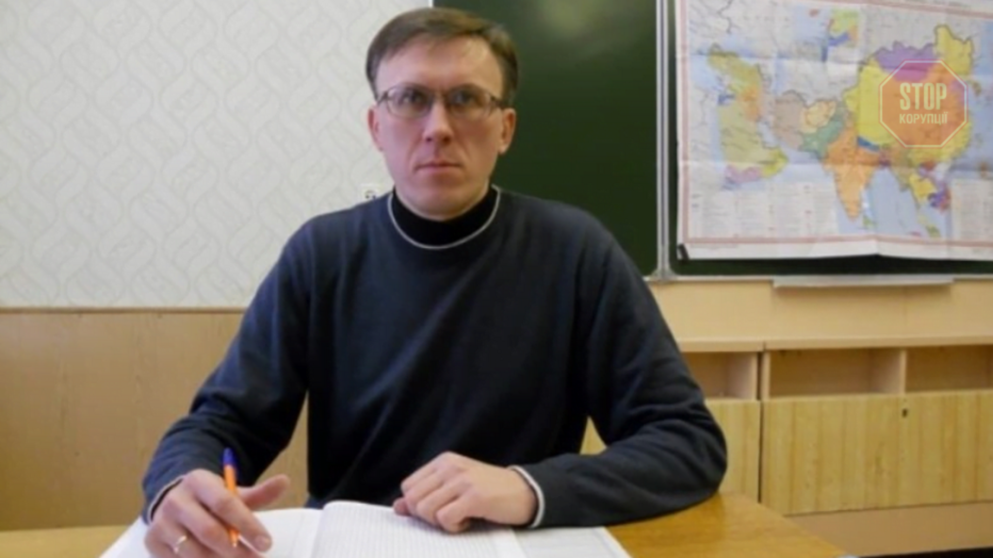 У Білорусі вчителю дали півтора року в’язниці суворого режиму за критику Лукашенка