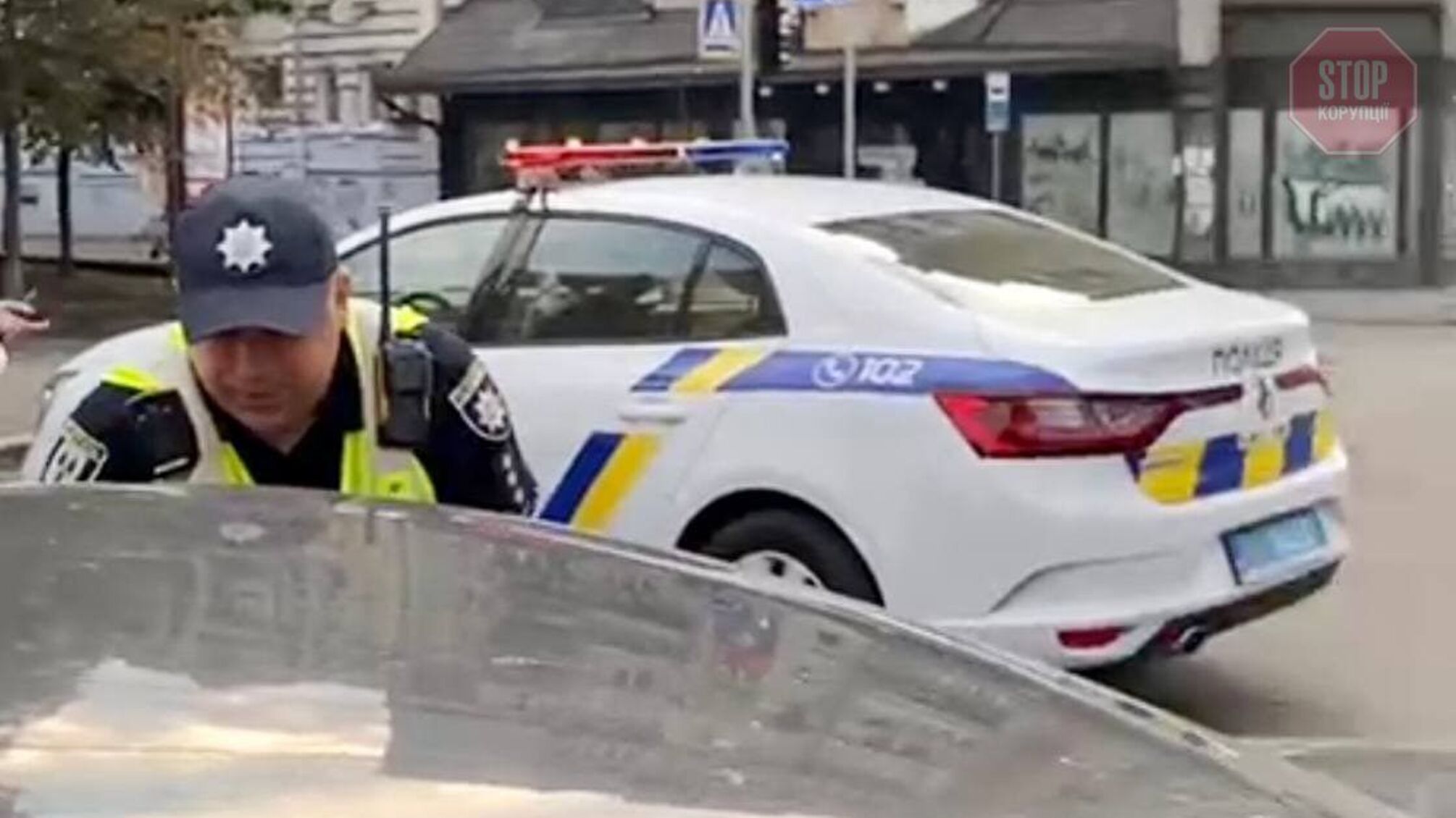 Через репетицію параду виїзд зі столичного Подолу перекрито: сотні автомобілів не можуть виїхати в місто