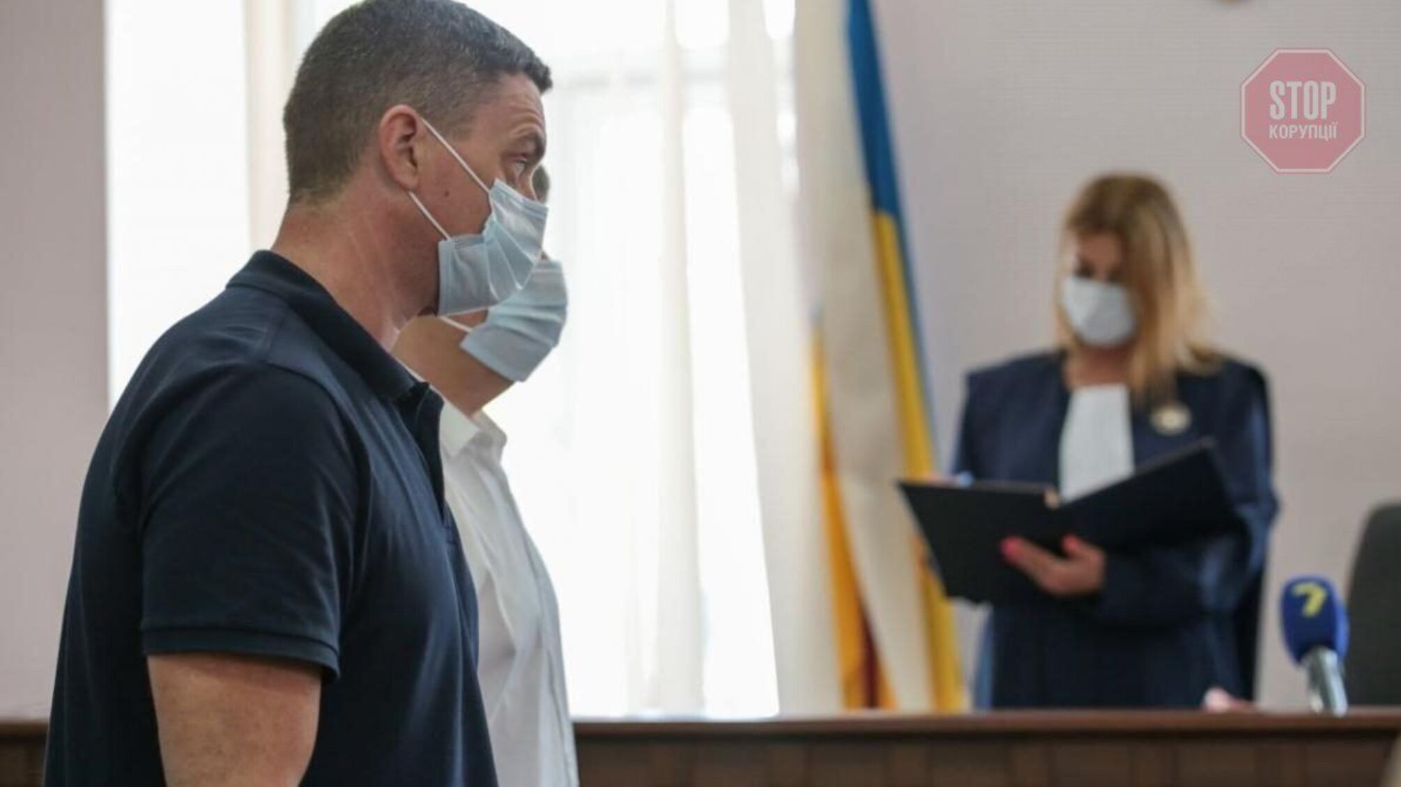 Суд відправив під варту посадовця Міноборони за хабар на мільйон доларів