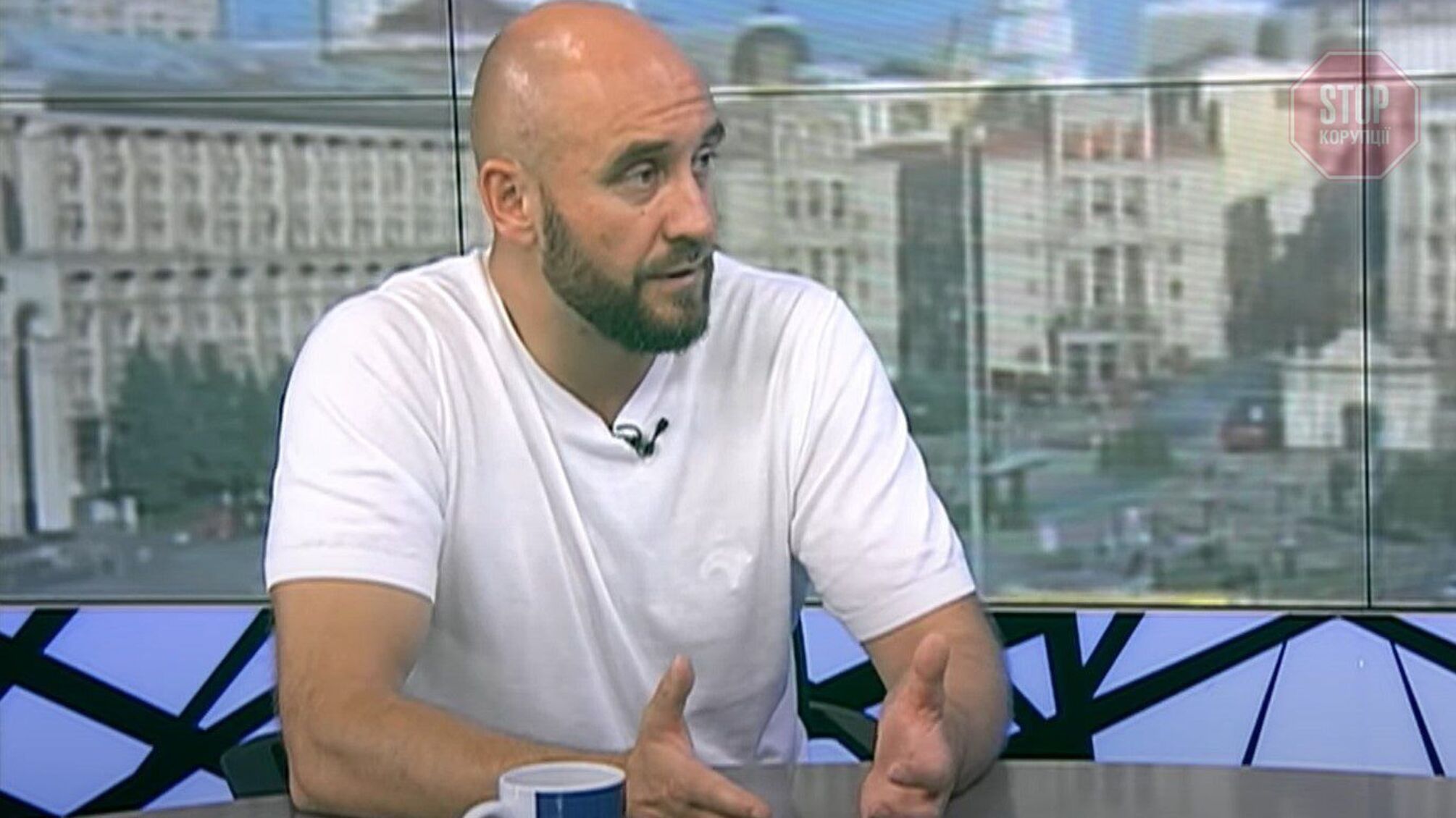 Журналист Бочкала объяснил, почему в Кабуле люди срочно продают телевизоры и выбрасывают мебель