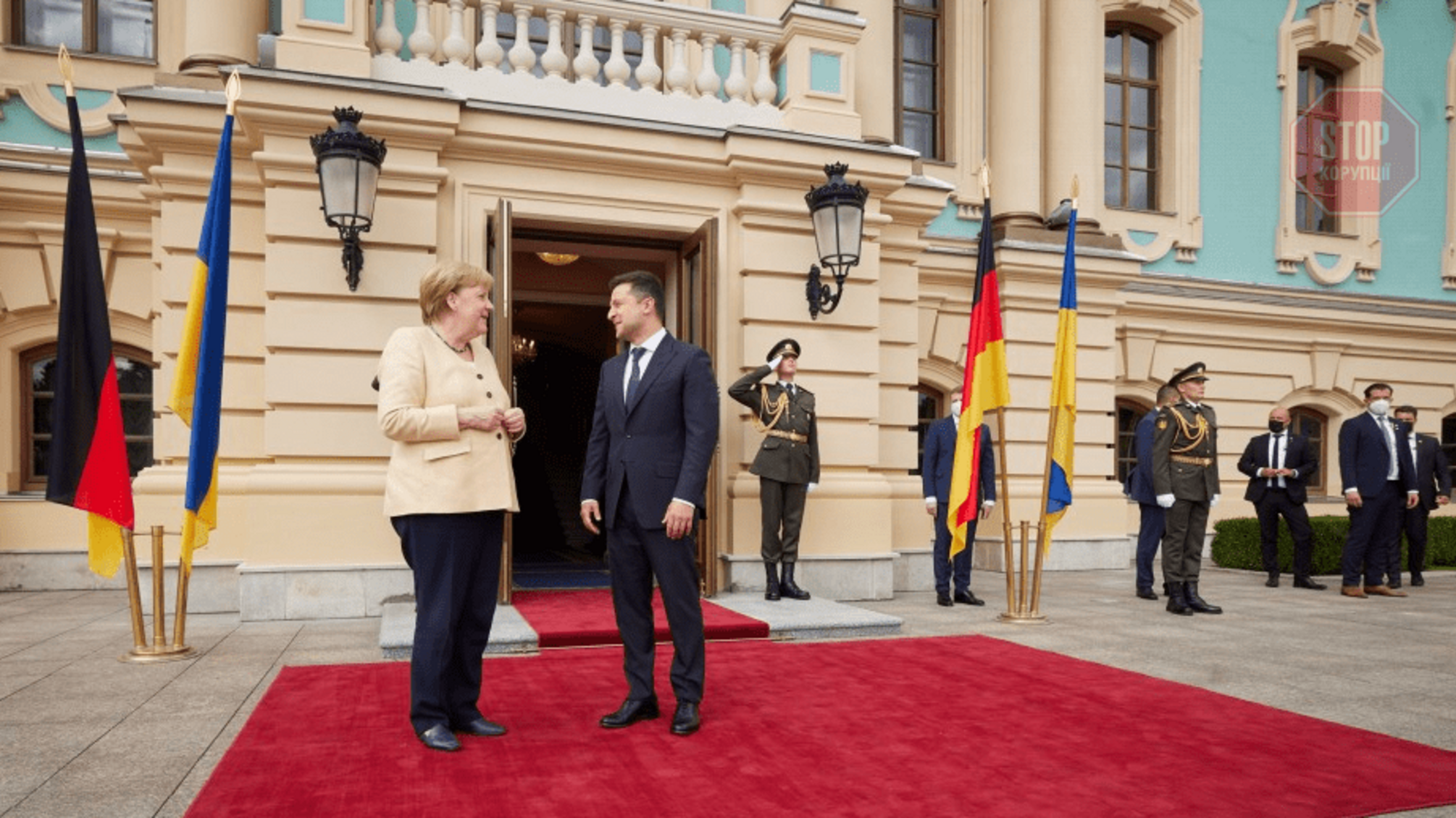 Стало известно, о чем Зеленский говорил с Меркель