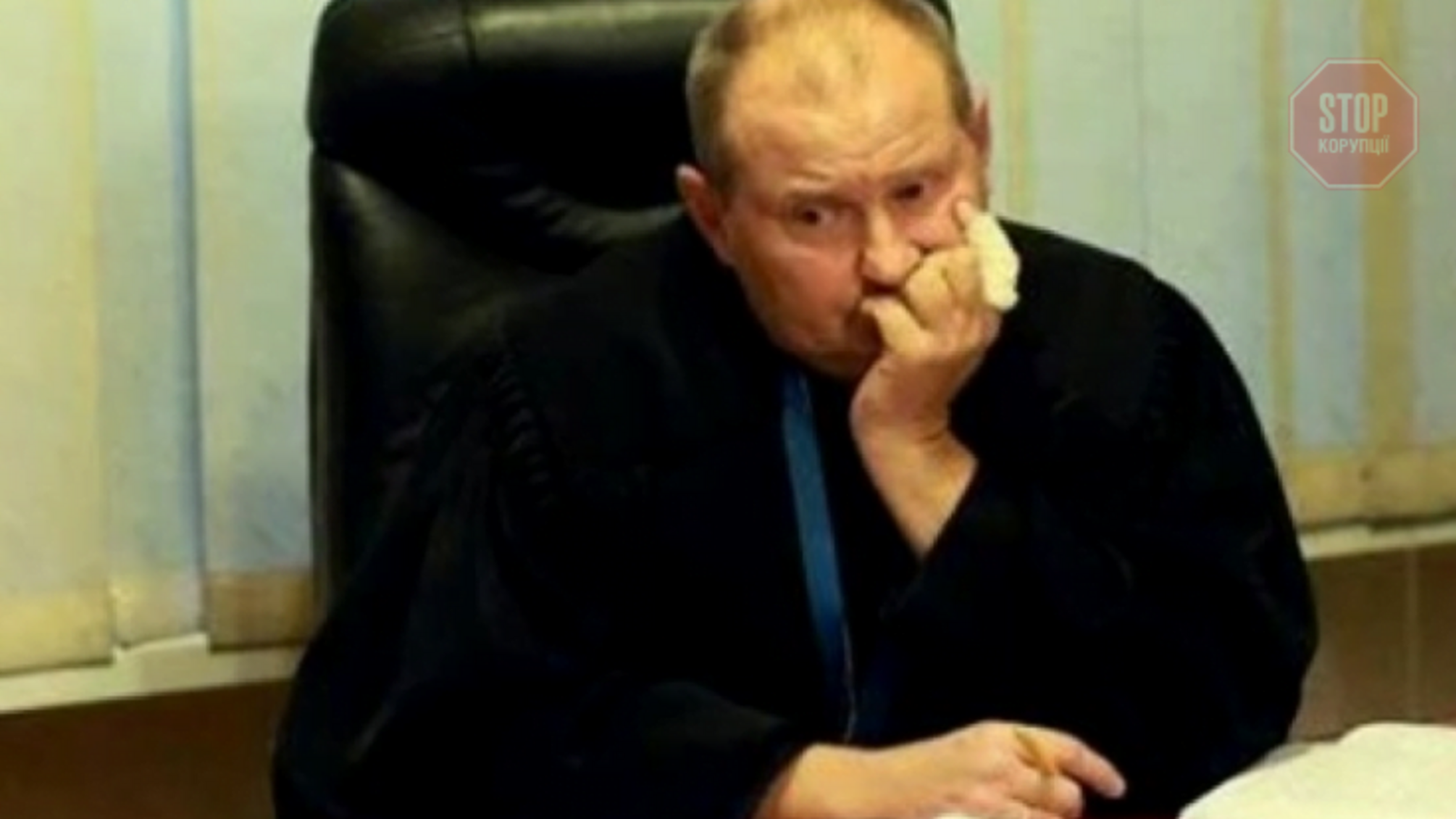 Адвокати Чауса просять про відвід судді