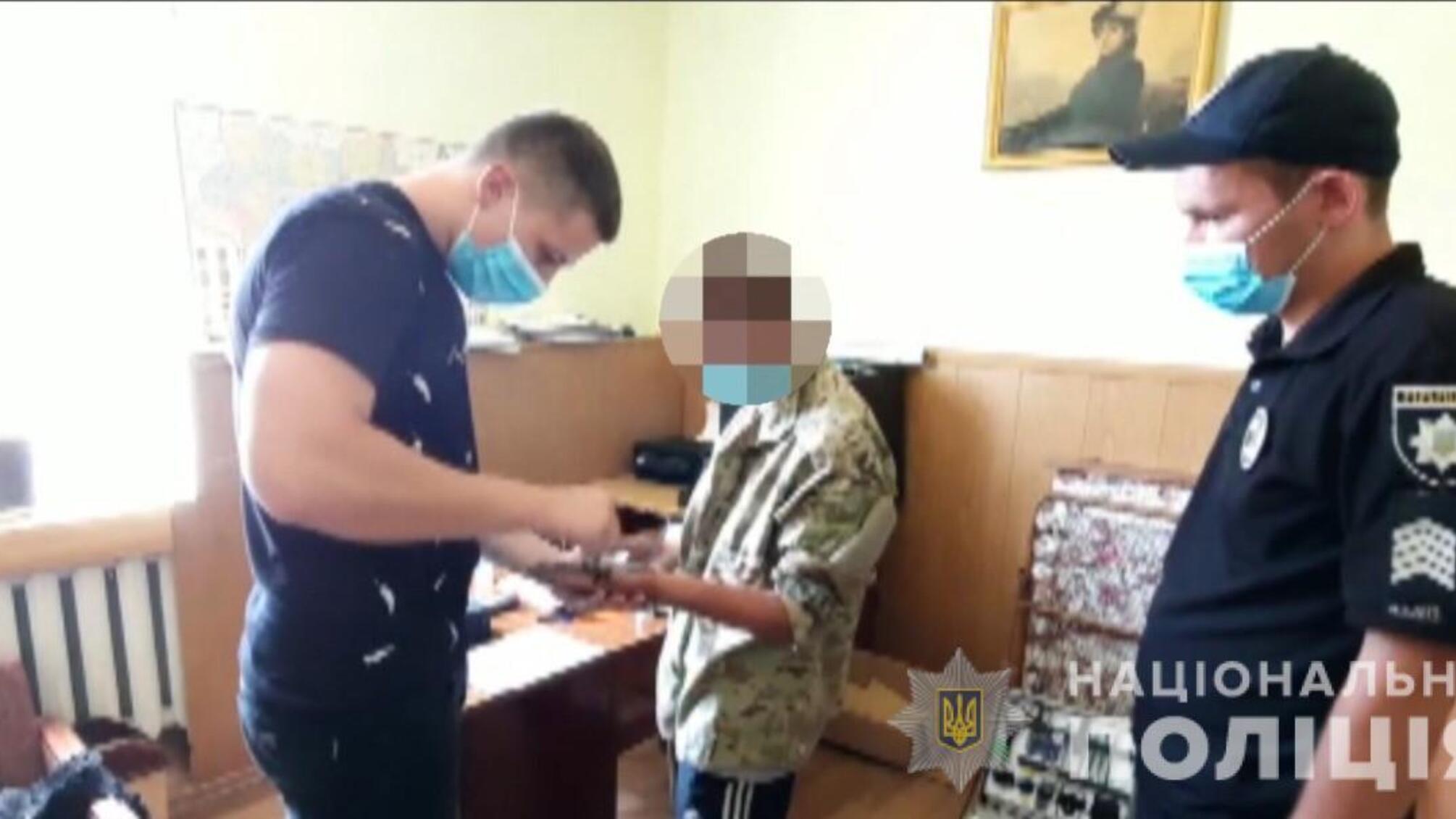 На Одещині заарештували 36-річного жителя Кіровоградської області за підозрою у вбивстві пенсіонера з Подільського району та підприємця з Вінниччини