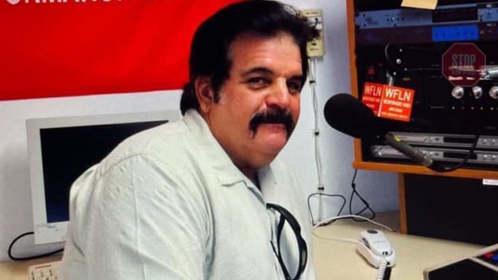 У США відомий ведучий-антивакцинатор помер від COVID-19