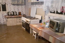 Мощный ливень затопил дома и двор в Кирилловке