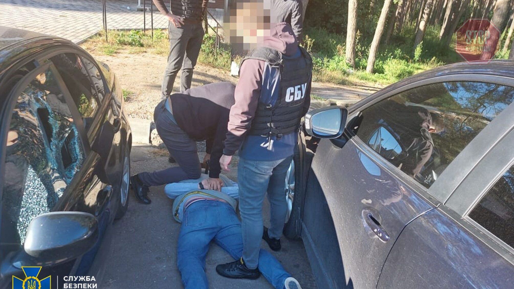 Силовики викрили начальника Льотної академії на хабарі