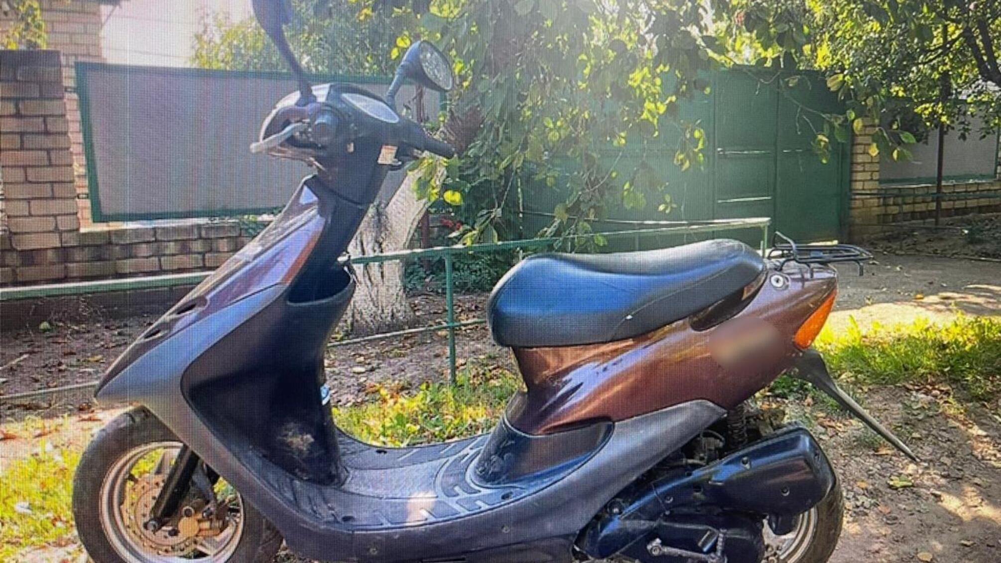 Поліцейські викрили двох жителів Одеського району у незаконному заволодінні мопедами