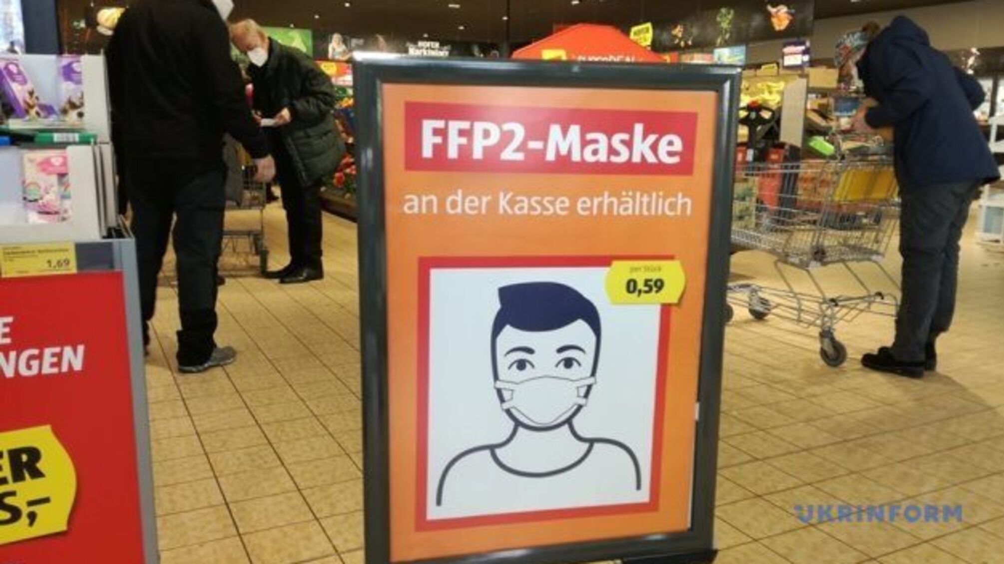 В Австрії запроваджують жорсткіший масковий режим