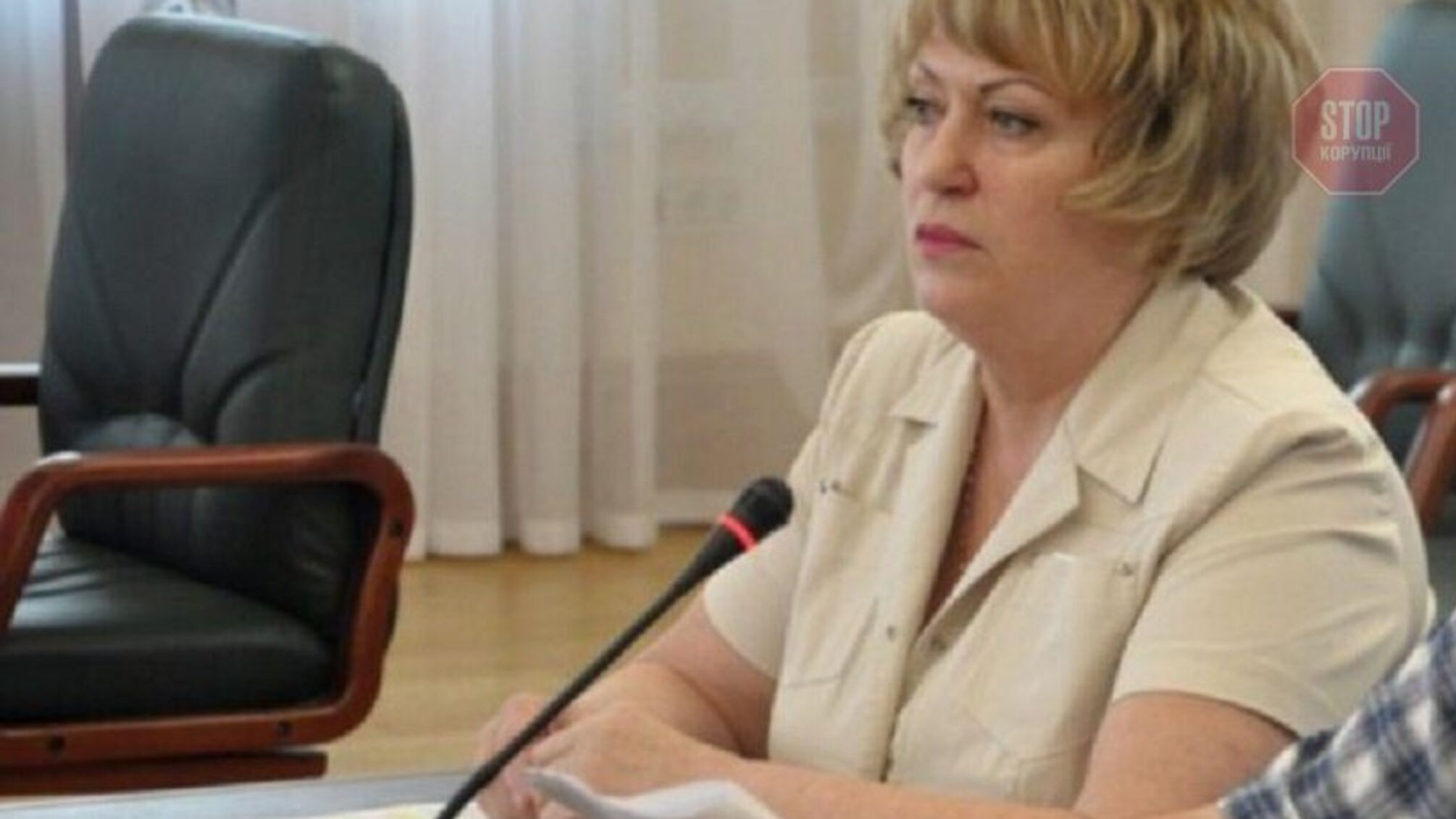 Суддю-хабарницю з Броварів відправили у відставку