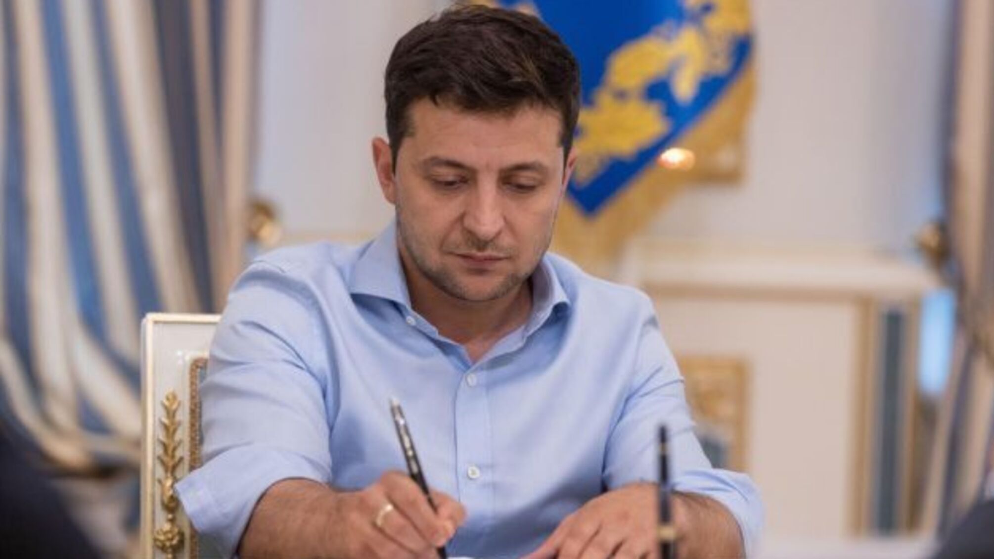 Зеленський ввів у дію рішення РНБО щодо внесення змін до персональних санкцій
