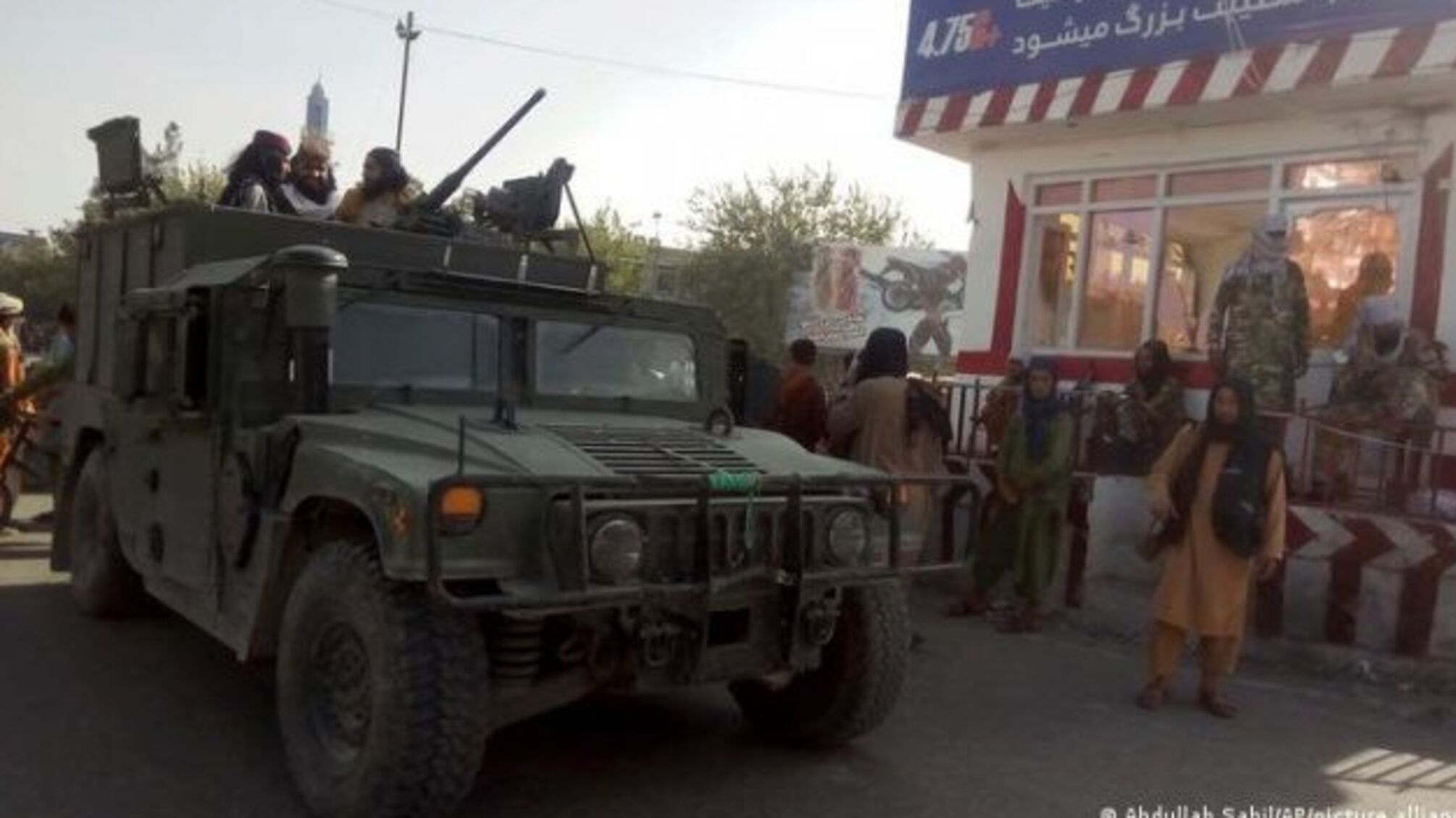 Таліби почали страчувати цивільних у завойованій провінції