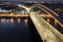 У Києві повідомили про підозру підряднику Подільського мосту