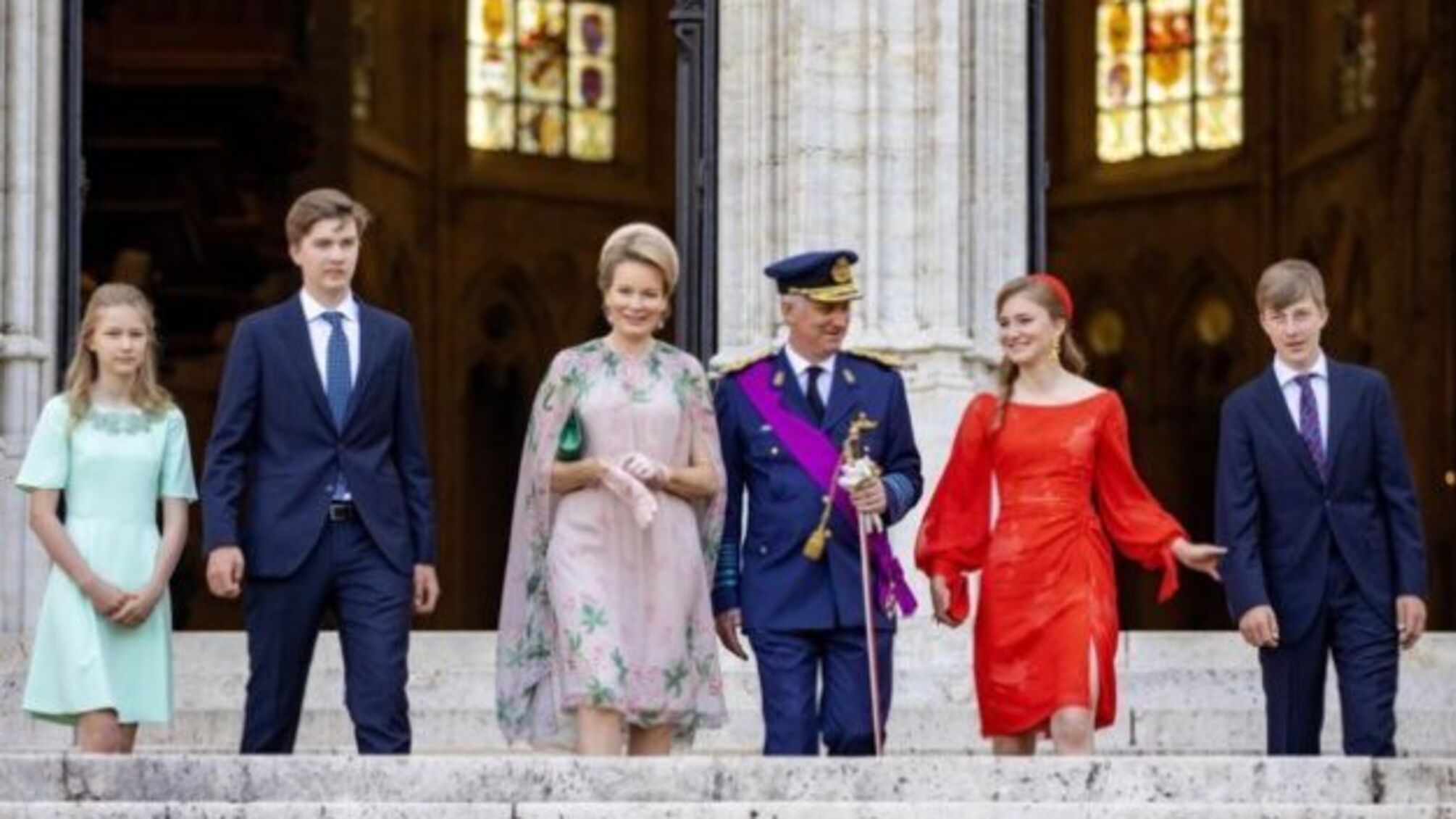 Король Бельгії Філіп та королева Матільда виходять з карантину