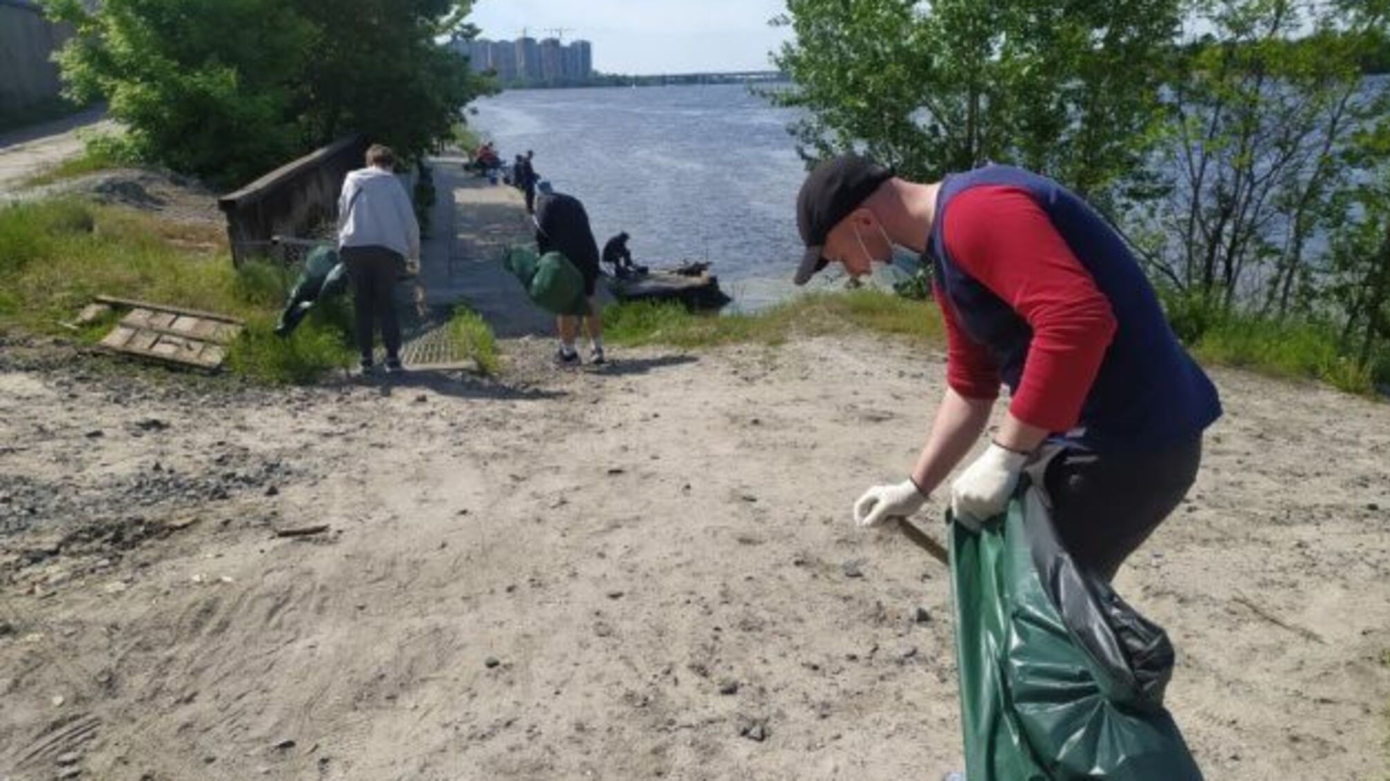 Українців запрошують на толоку до Міжнародного дня чистих берегів