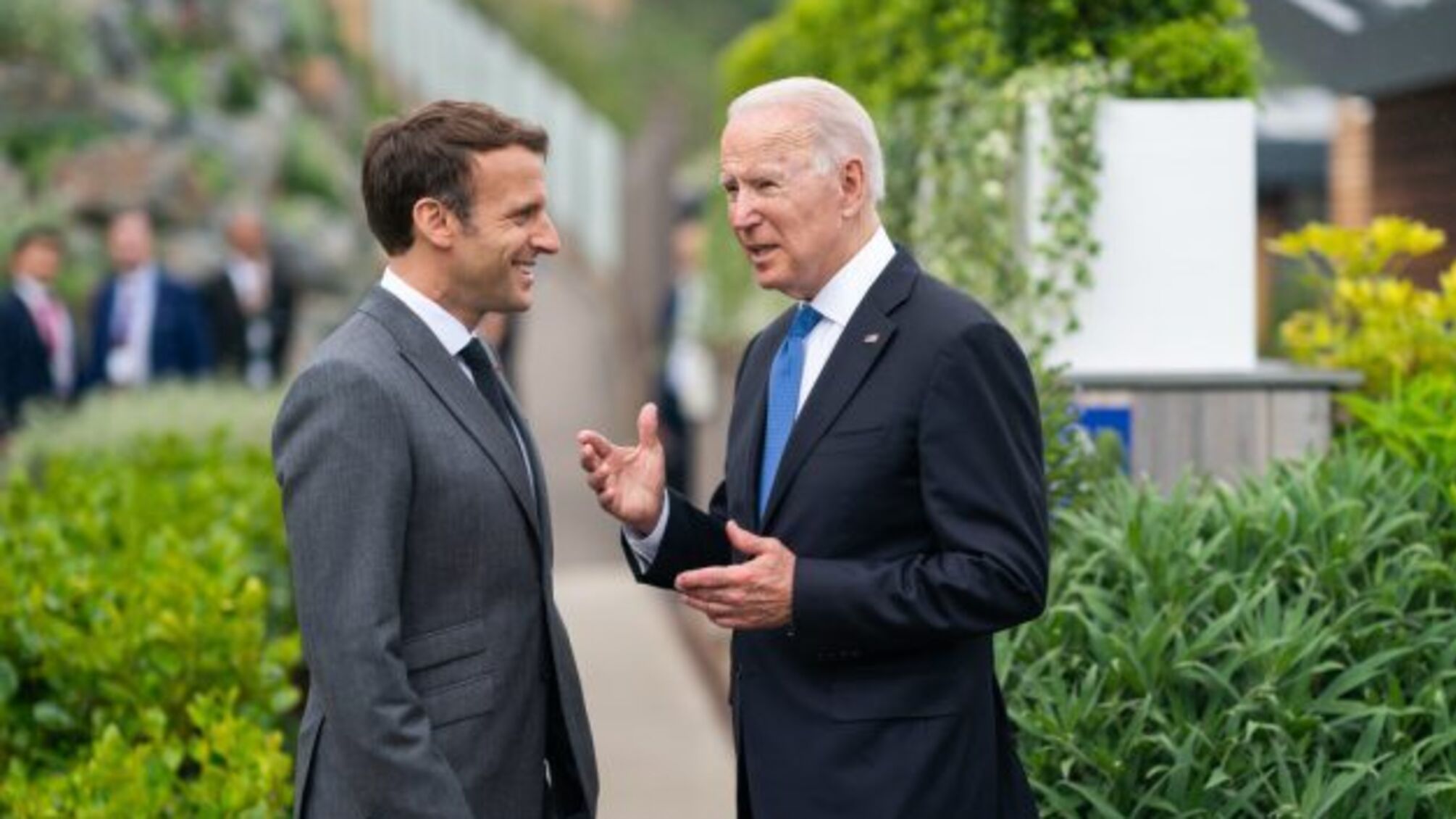 Підготовка переговорів Байдена й Макрона майже завершена – Білий дім