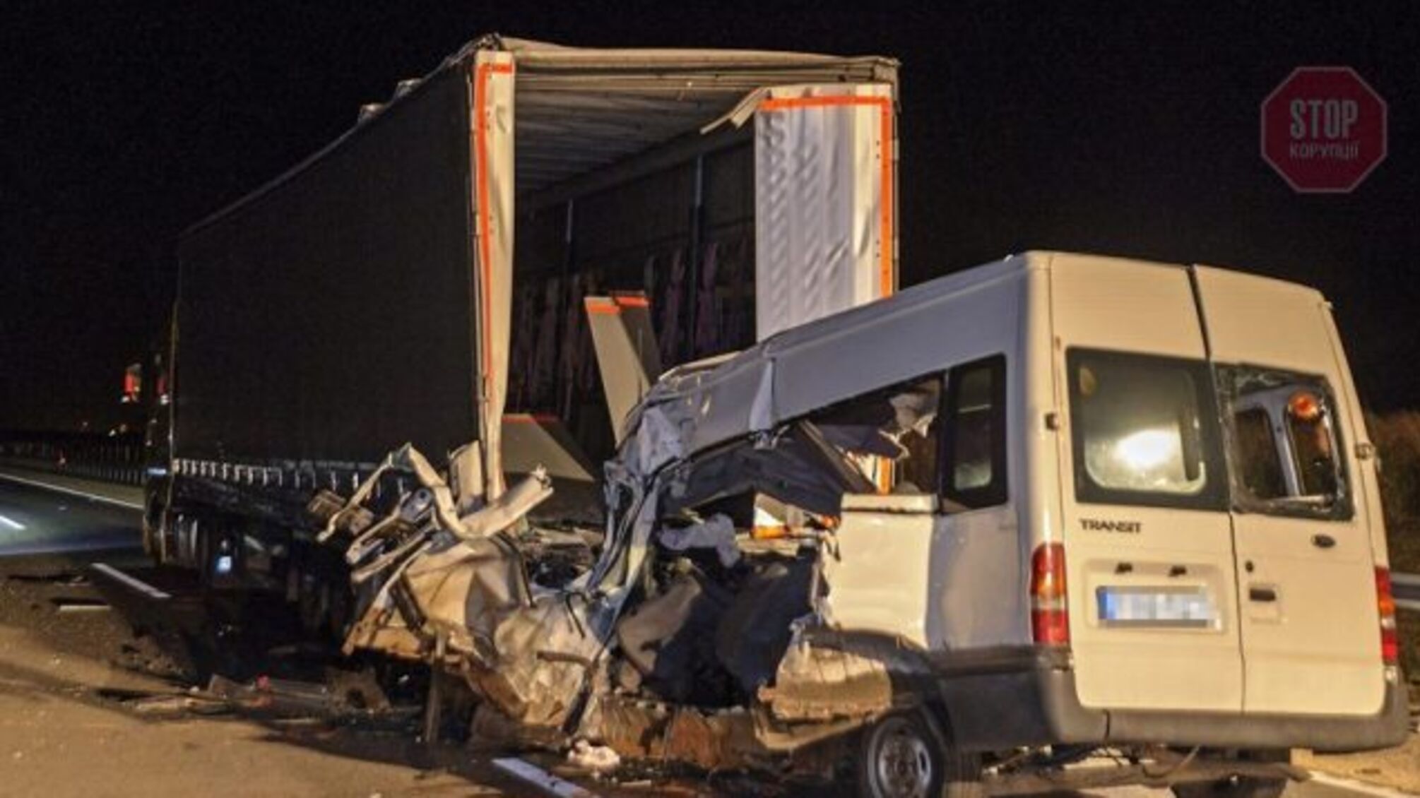В Угорщині автобус з українцями зіткнувся з вантажівкою, є загиблі
