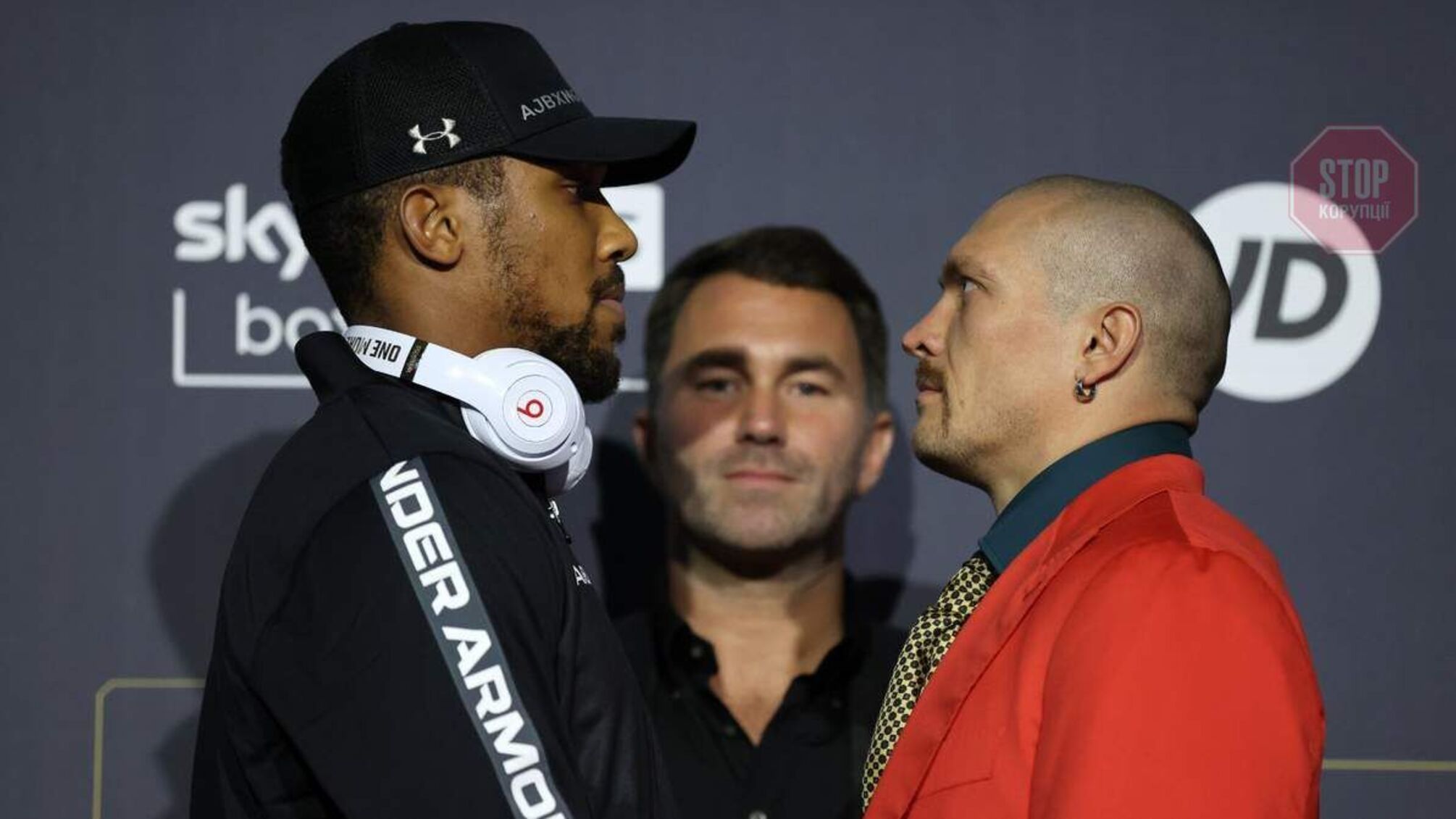 Бій Усик — Джошуа: боксер Ф‘юрі зробив прогноз