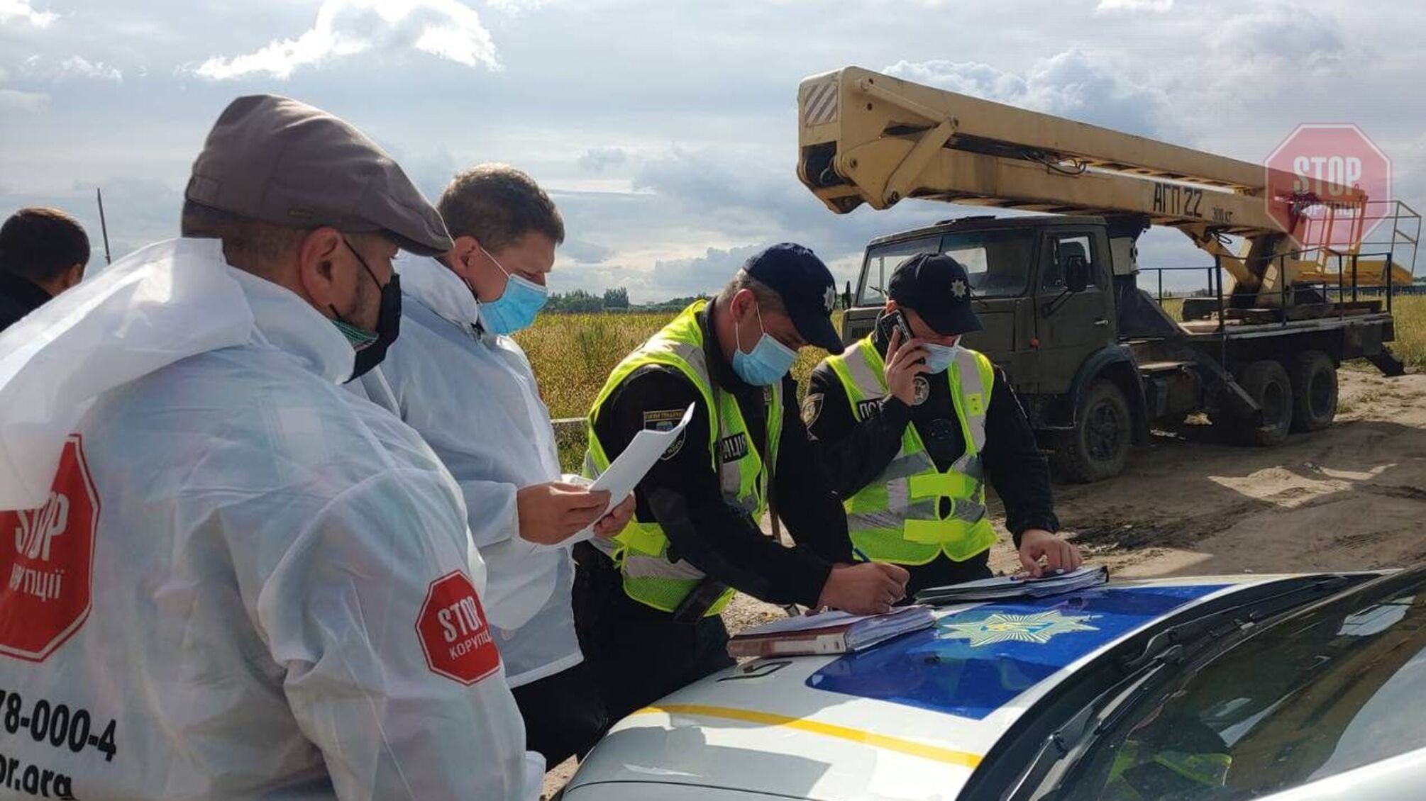 Незаконне будівництво логістичного центру на Київщині: поліція не діє (фото)