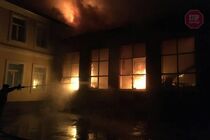 На Харківщині згоріла школа, пожежу гасили всю ніч