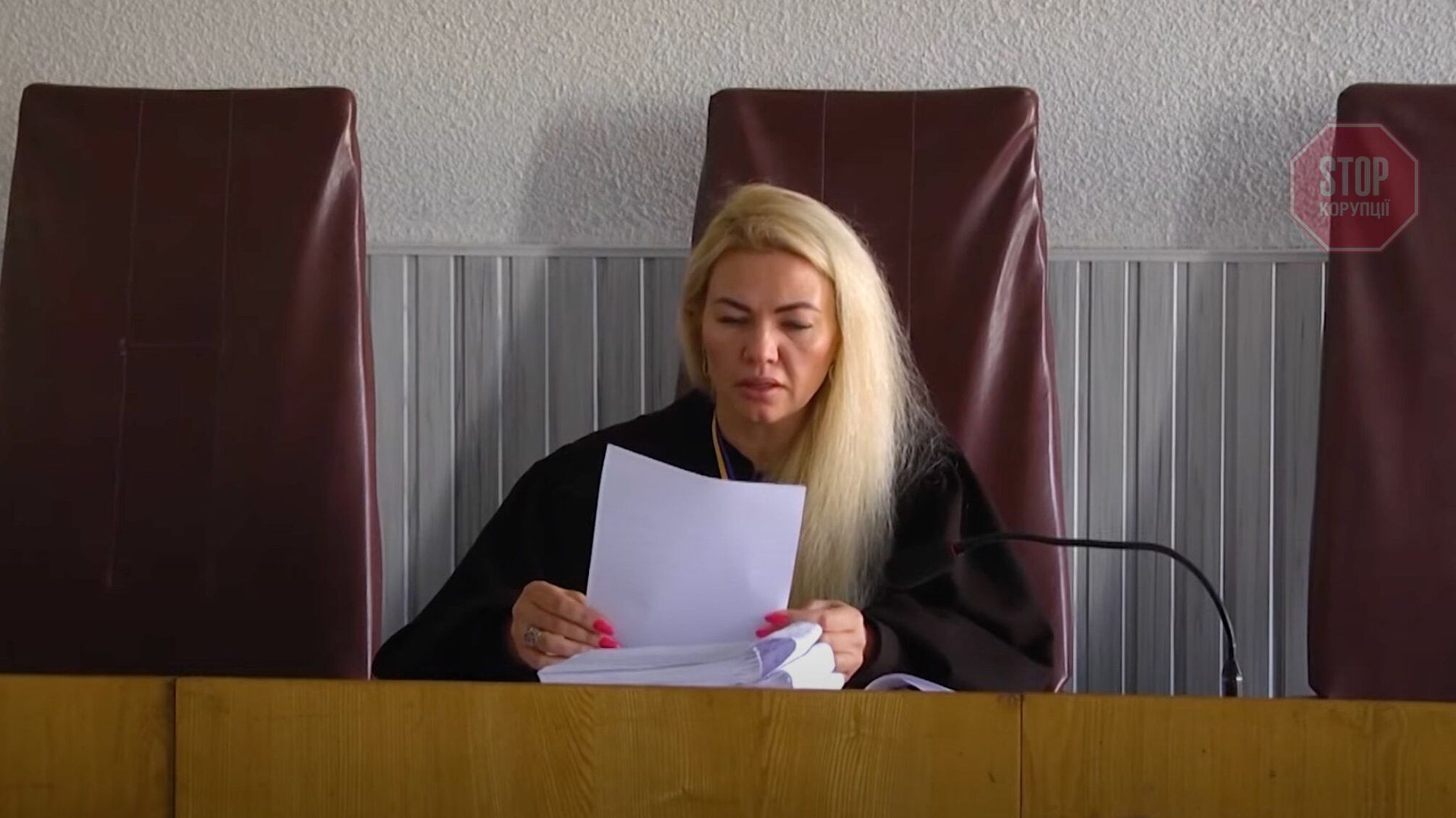 Судді з Миколаєва, що задовольнила позов псевдоактивістів, загрожує до 8 років тюрми