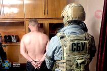 Силовики задержали ''криминального авторитета'' из России (видео)