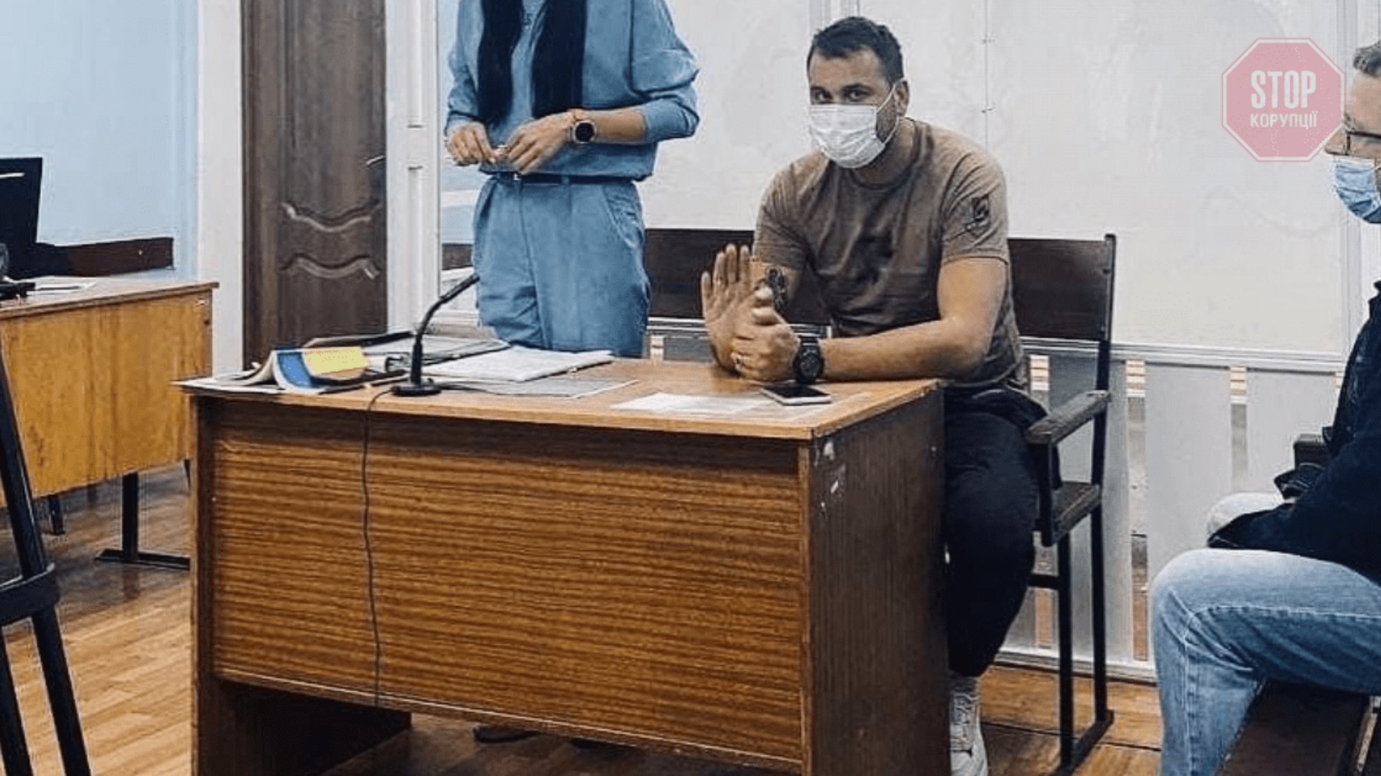 За написи «зеля х%*ло» члена «Нацкорпусу» Тарнавського не каратимуть