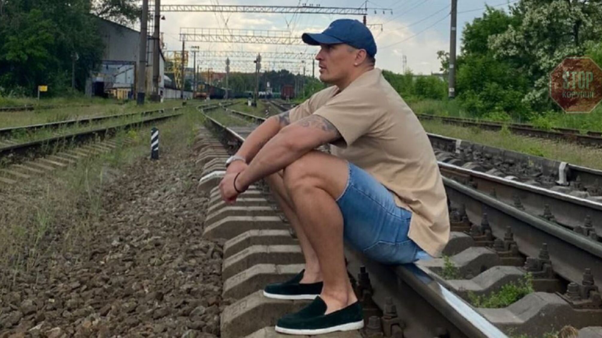 Усик збирається їхати в Крим з поясами